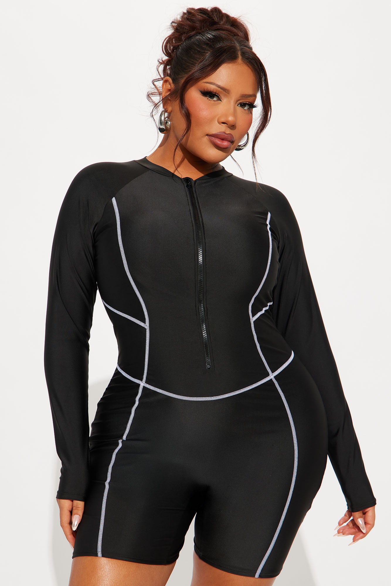 Lisa Long Sleeve Boyshort 1 Piece Swimsuit Rashguard - Black/White - Image 4