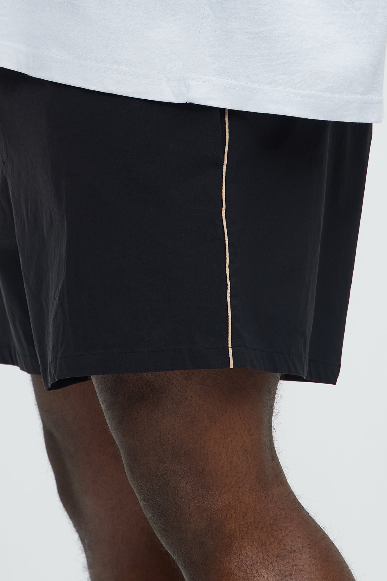 Track Flex Swim Mid Trunk - Black - Image 7