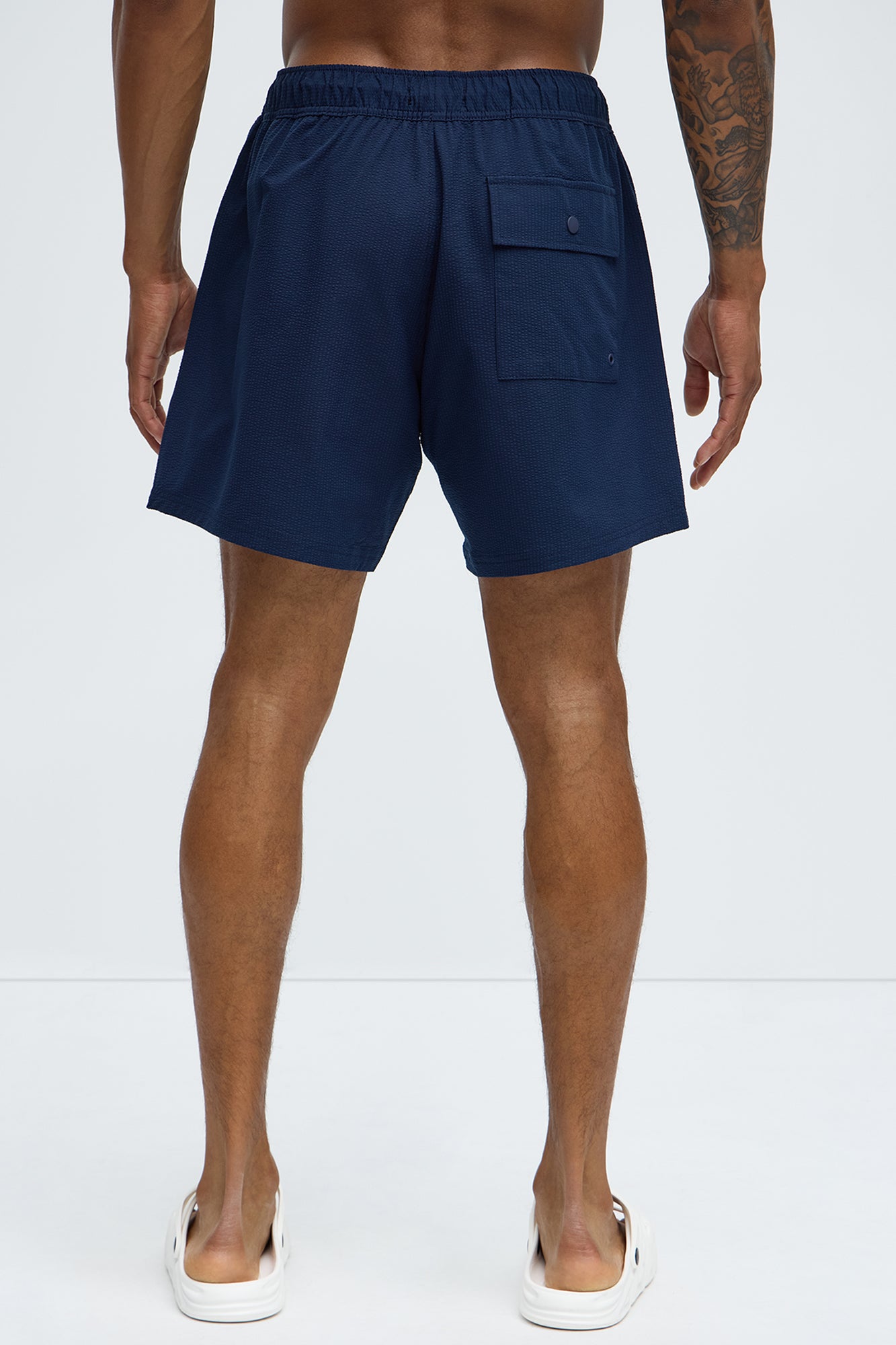 Seersucker Swim Mid Trunk - Navy - Image 4