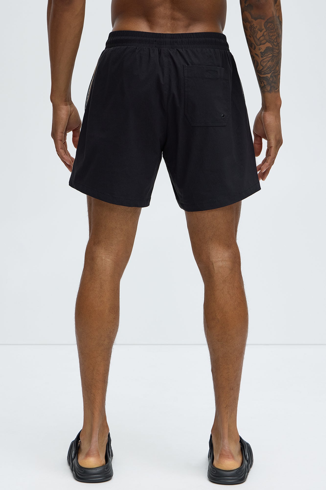 Track Flex Swim Mid Trunk - Black - Image 4