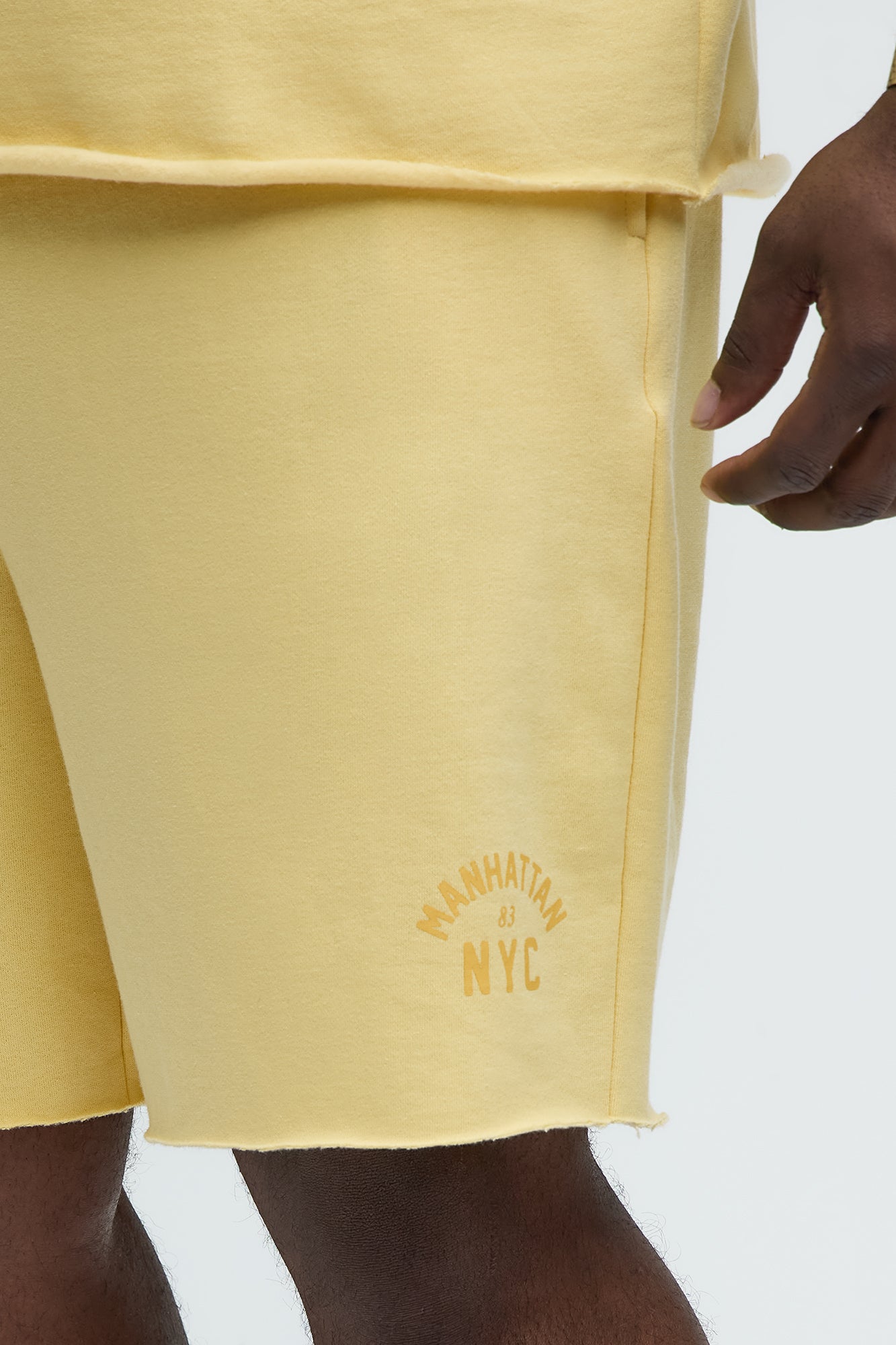 Manhattan Sweatshorts - Yellow - Image 8