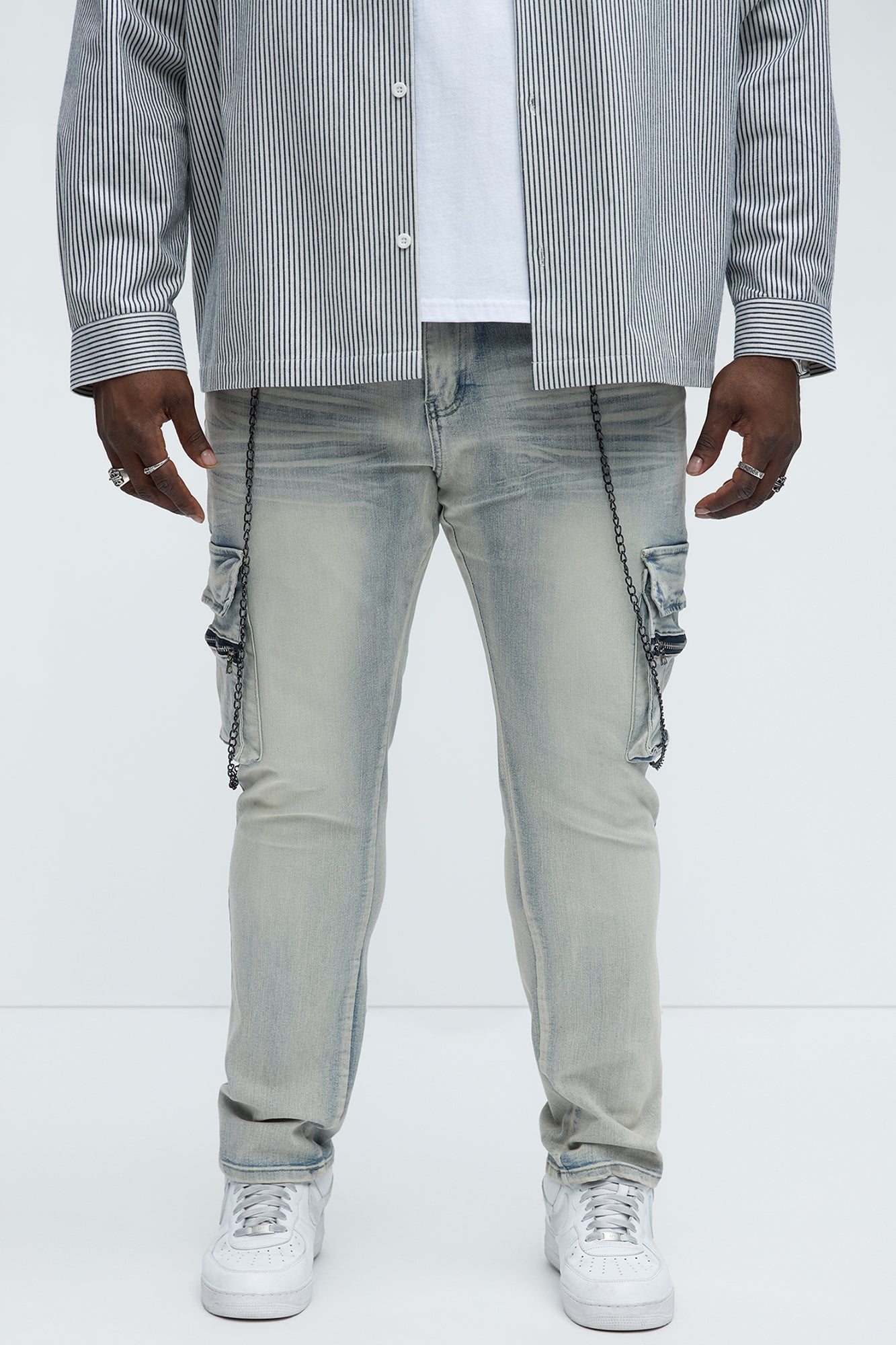 Down To It Cargo With Chain Stacked Skinny Jeans - Light Wash - Image 5