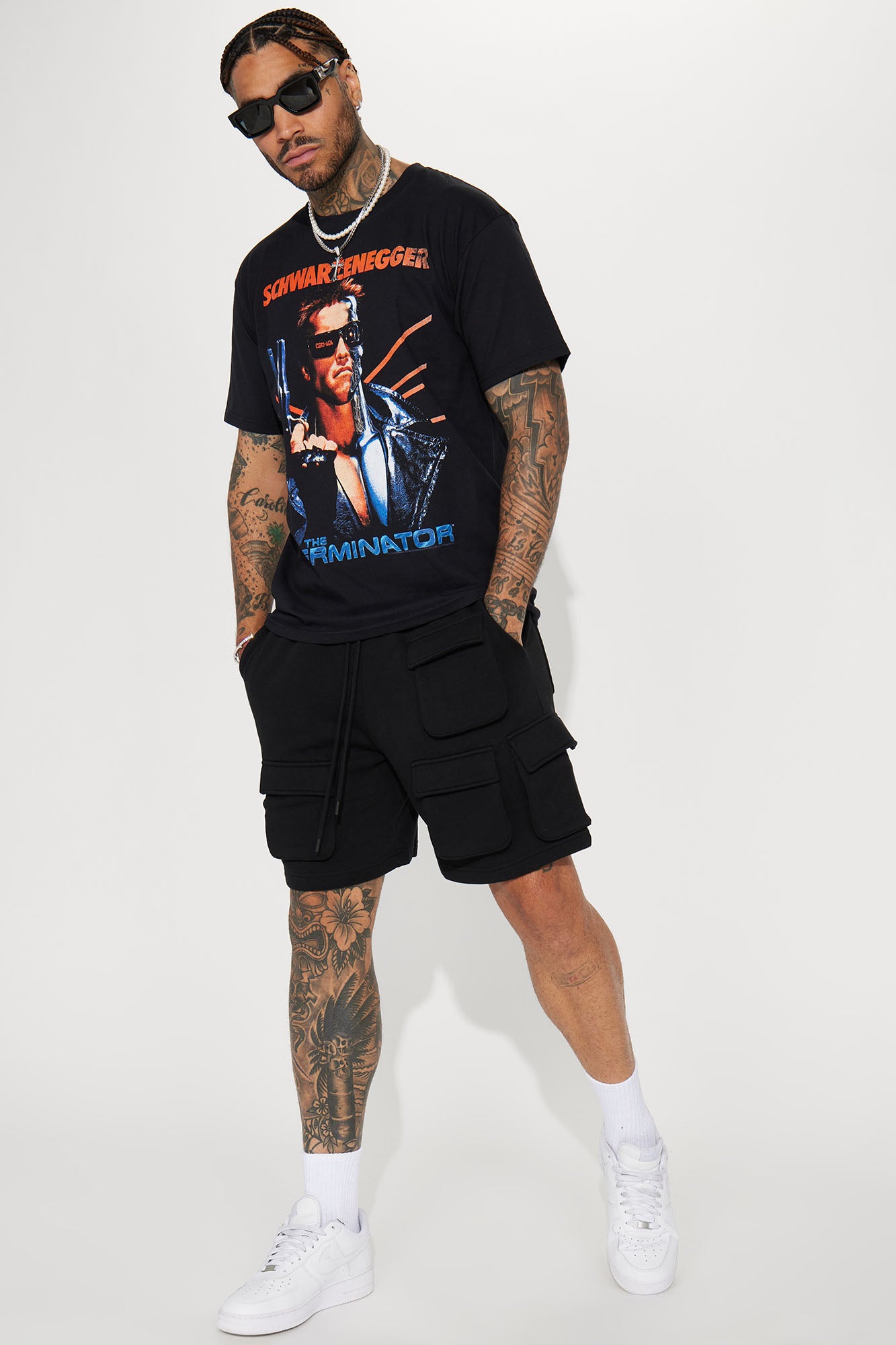 Different Levels Relaxed Cargo Shorts - Black - Image 4