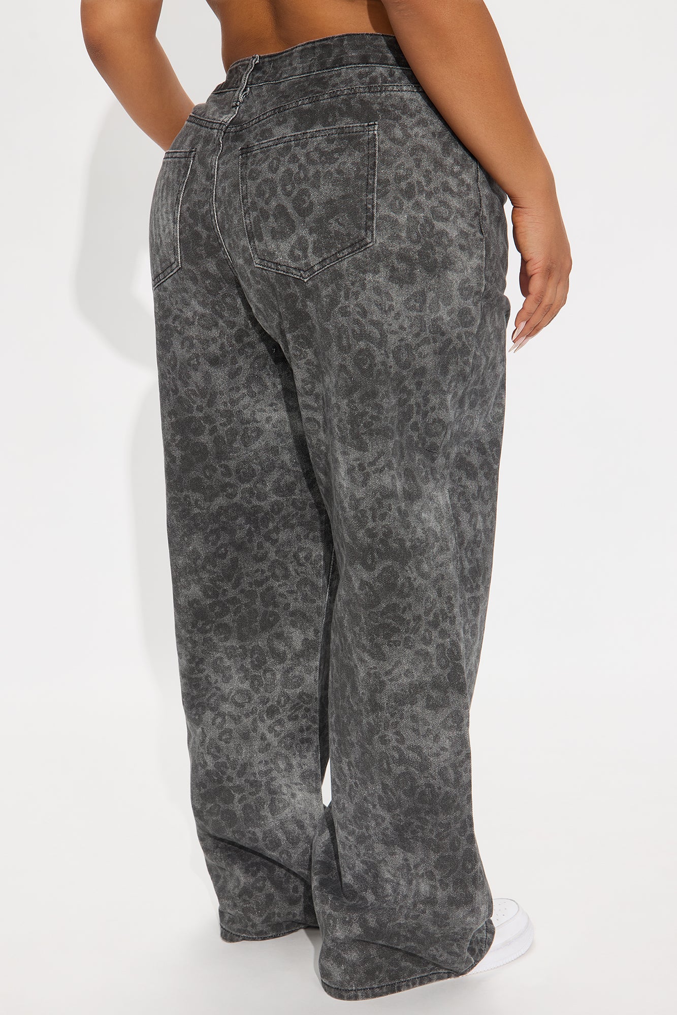 On The Prowl High Rise Leopard Print Wide Leg Jeans - Dark Grey - Image 6