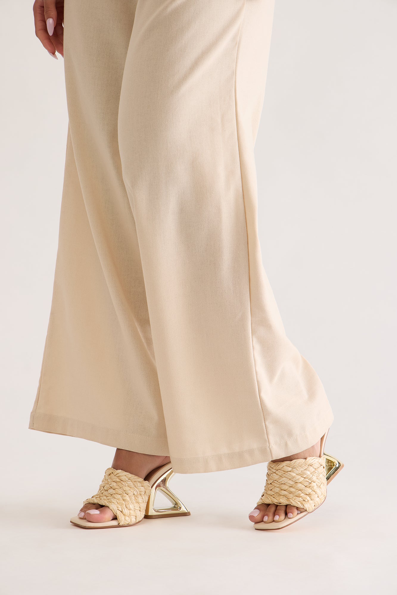 Evari Raffia Novelty Wedges - Nude - Image 4