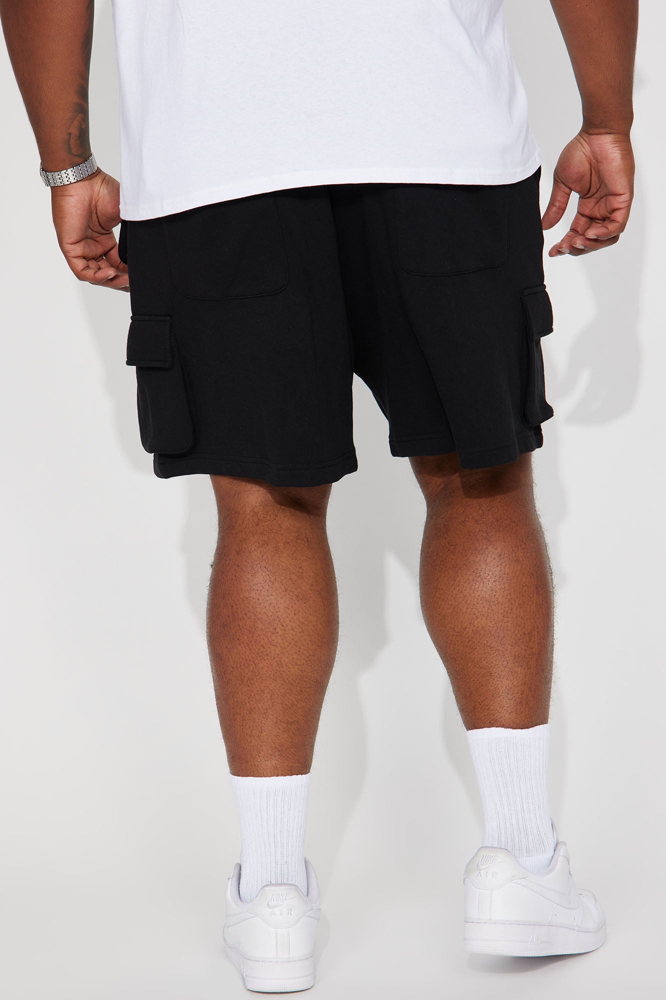 Different Levels Relaxed Cargo Shorts - Black - Image 8