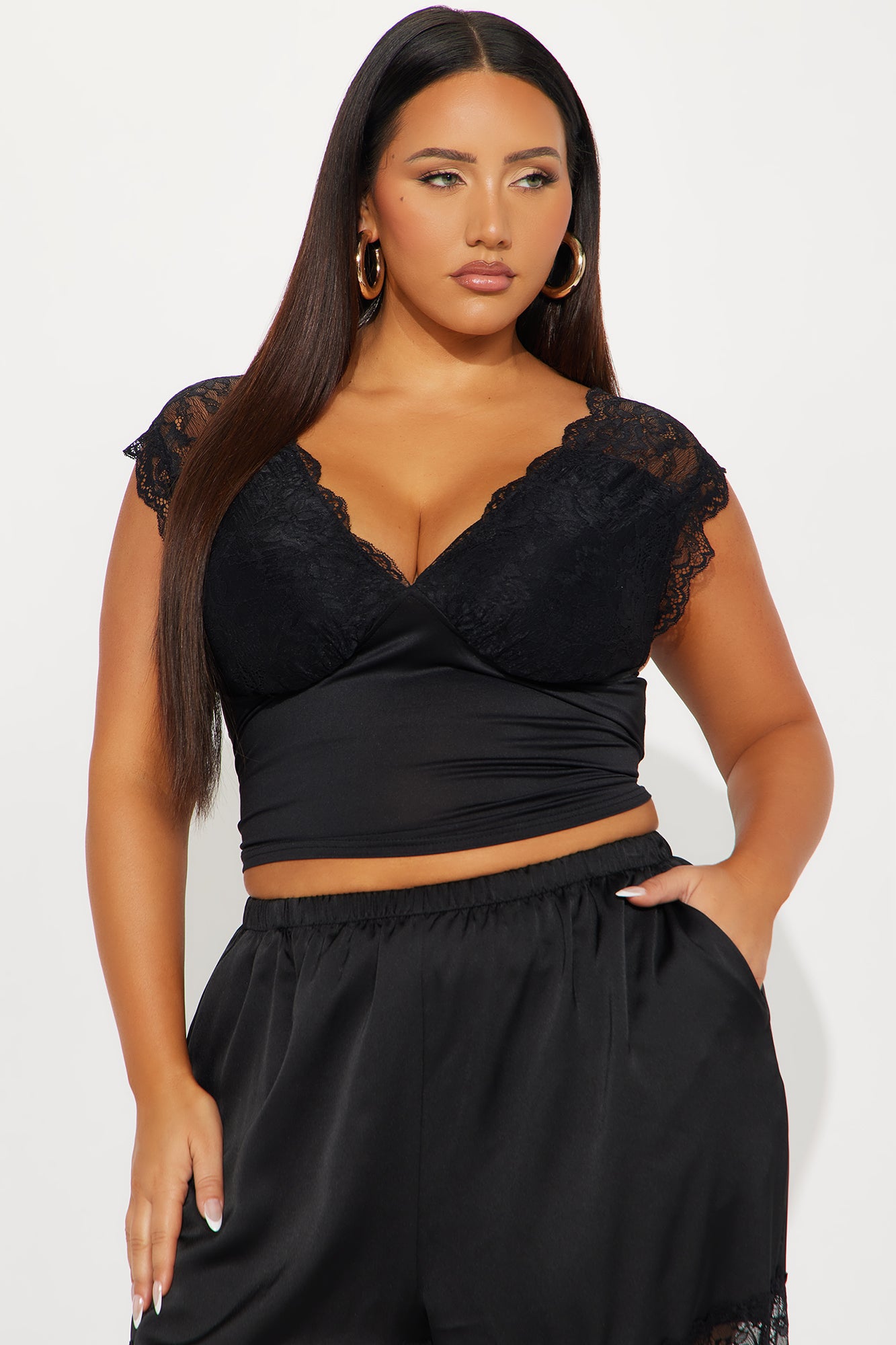 Amara V-Neck Top - Black - Image 4