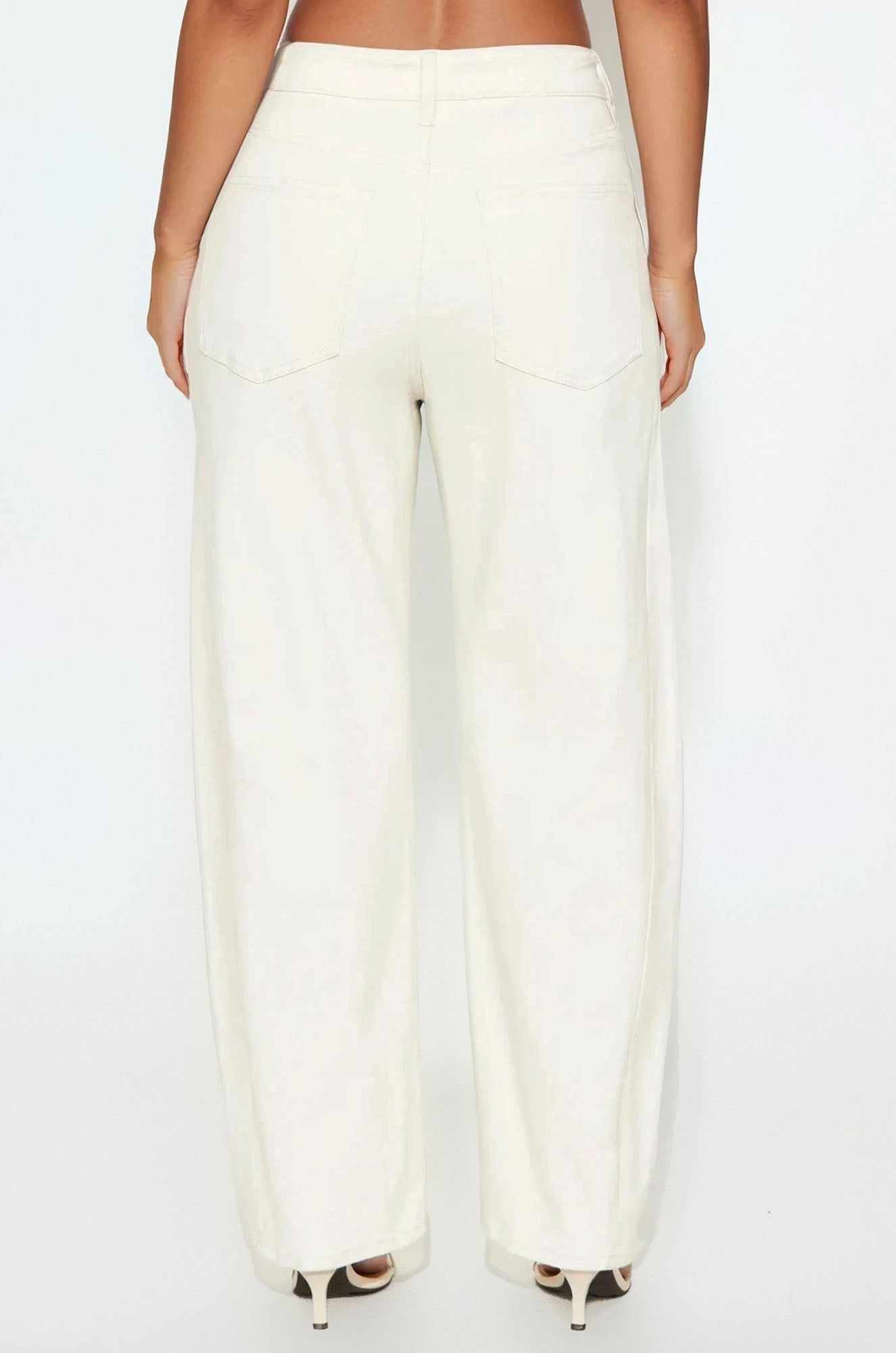 Allegra Barrel Pant - Cream - Image 3