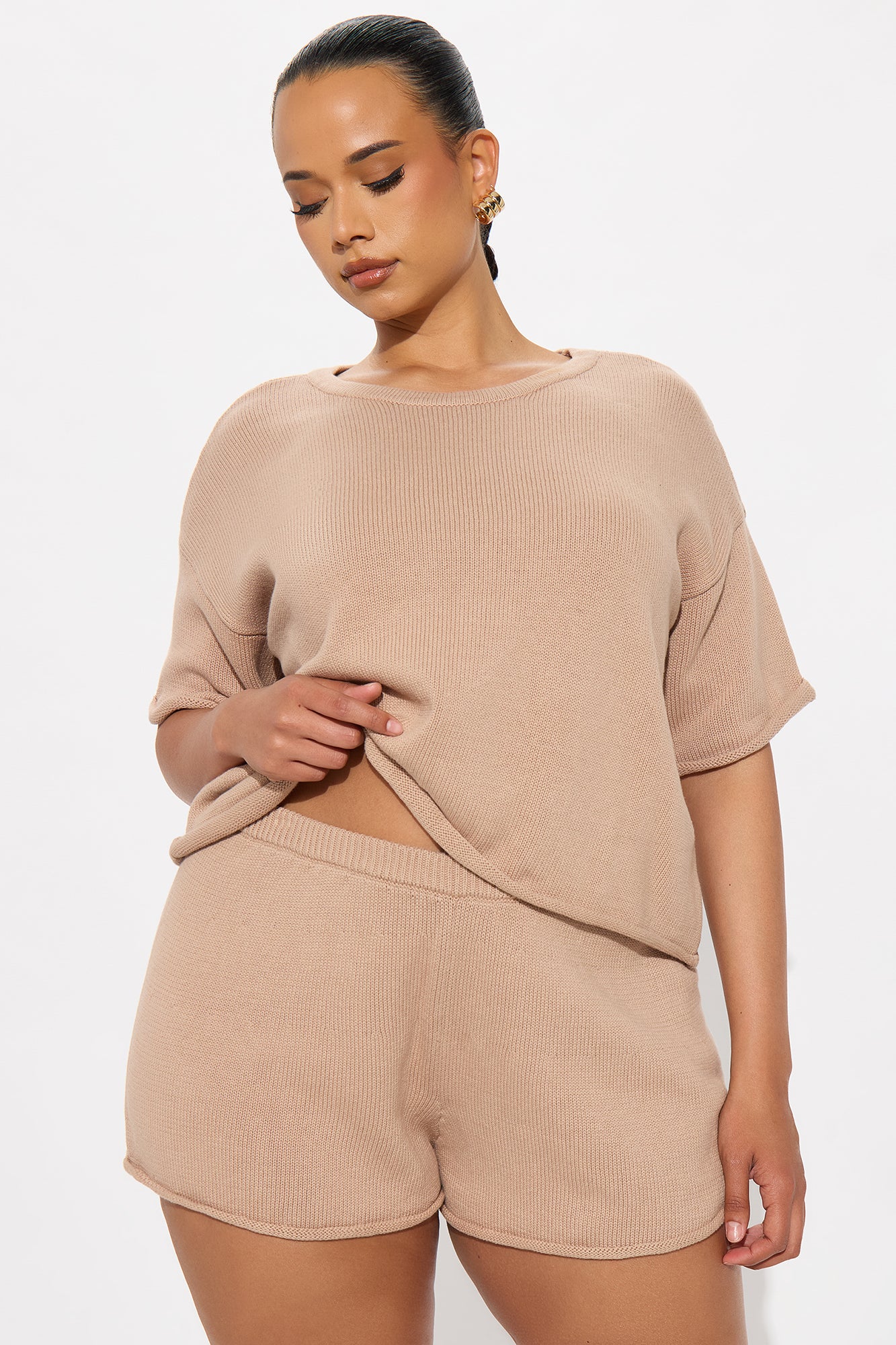 Alicia's Iconic Look Sweater Short Set - Taupe - Image 5