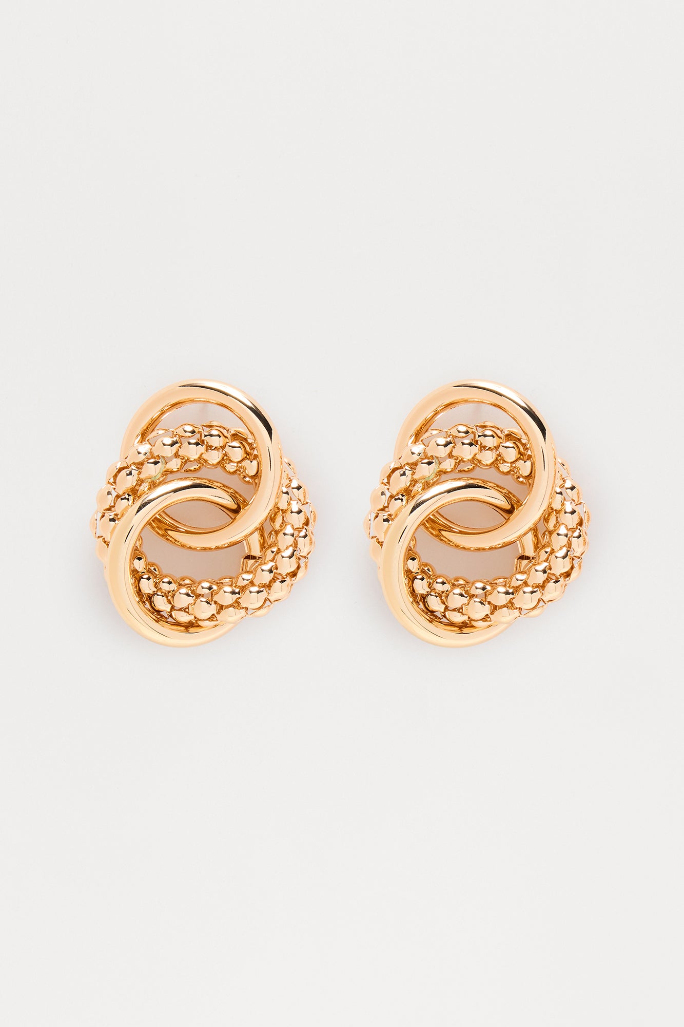 Sleek And Chic Hoop Earrings - Gold - Image 3