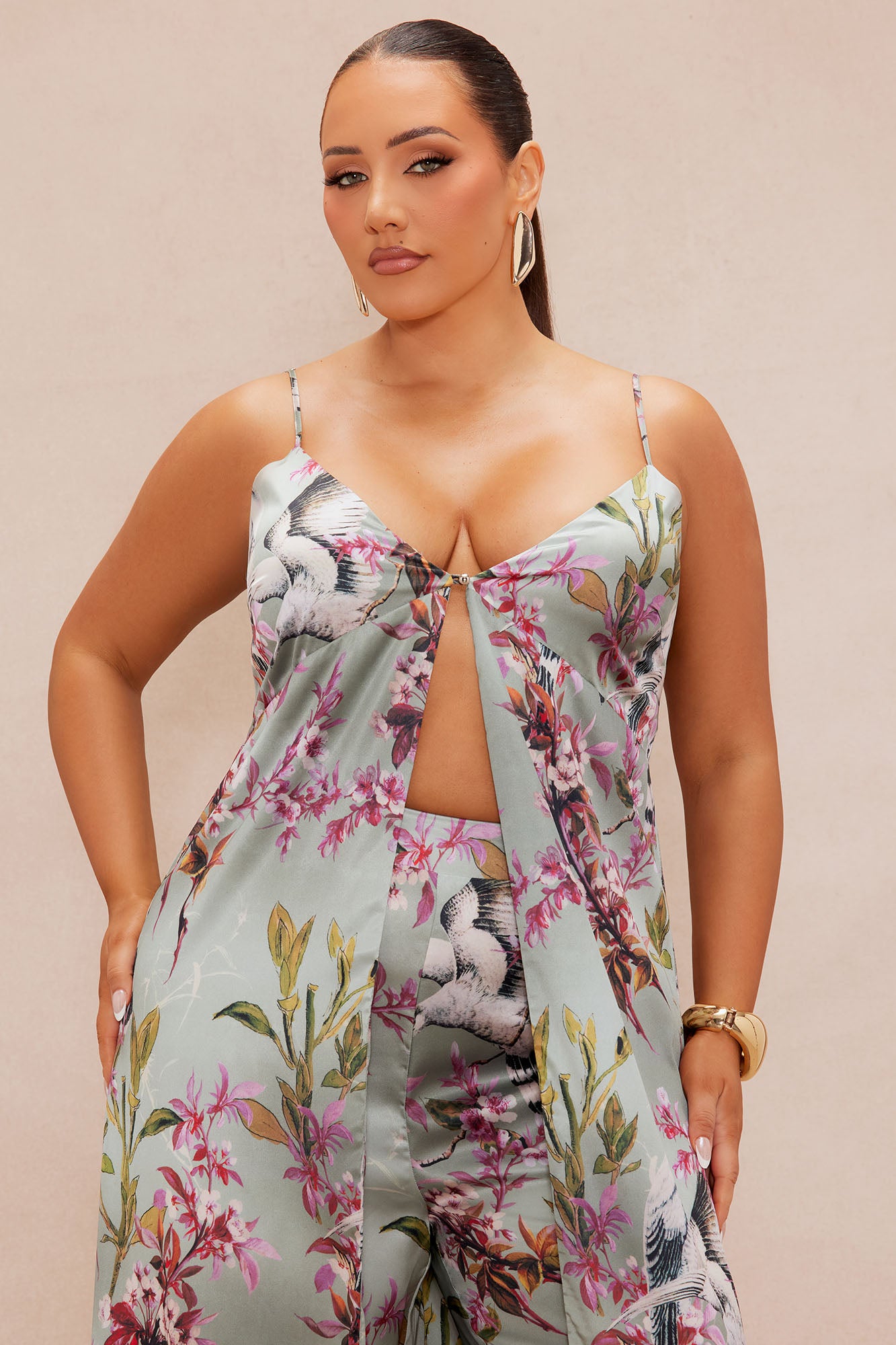Guiselle Flyaway Satin Pant Set - Sage/combo - Image 6