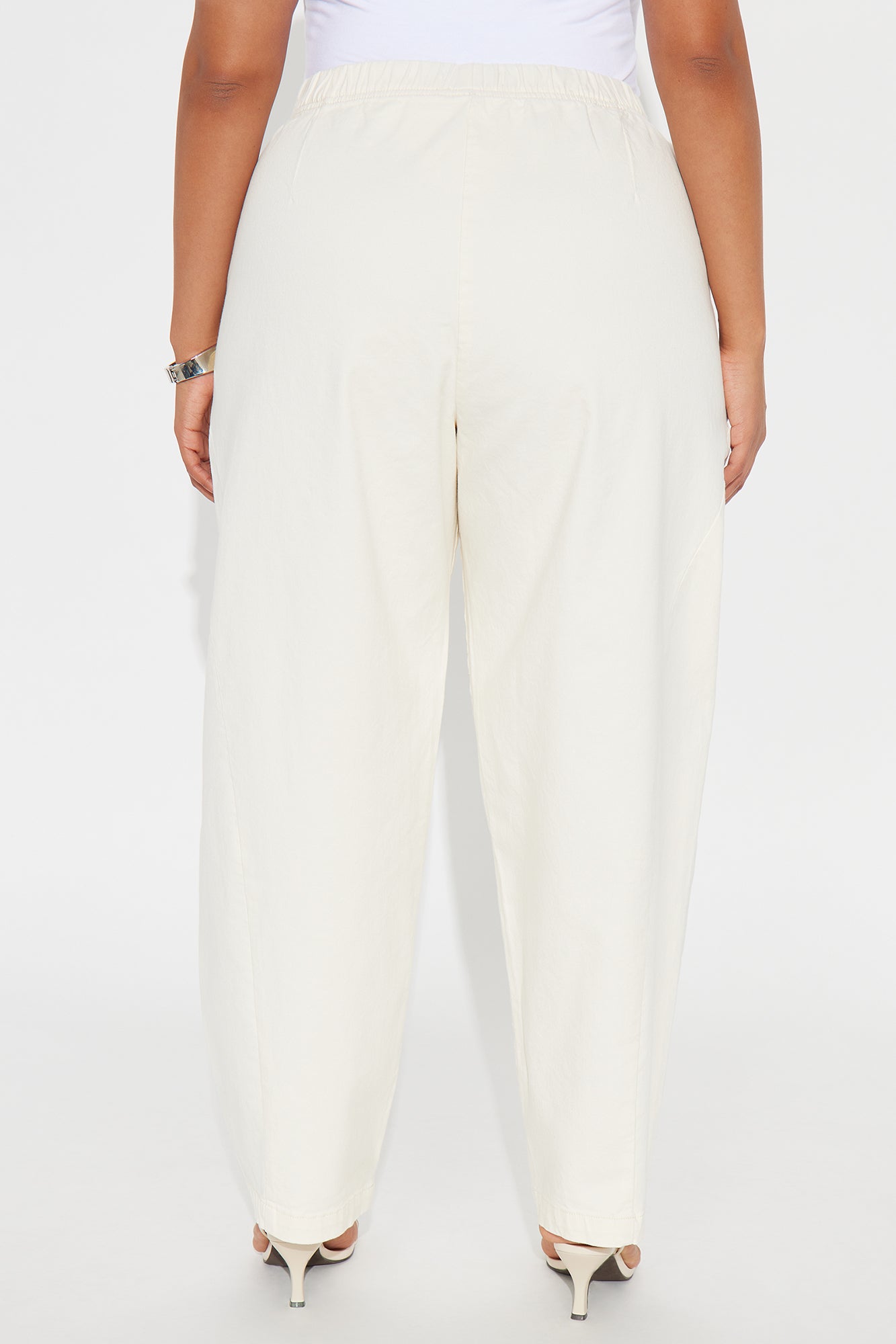 Jenia Barrel Pant - Cream - Image 6