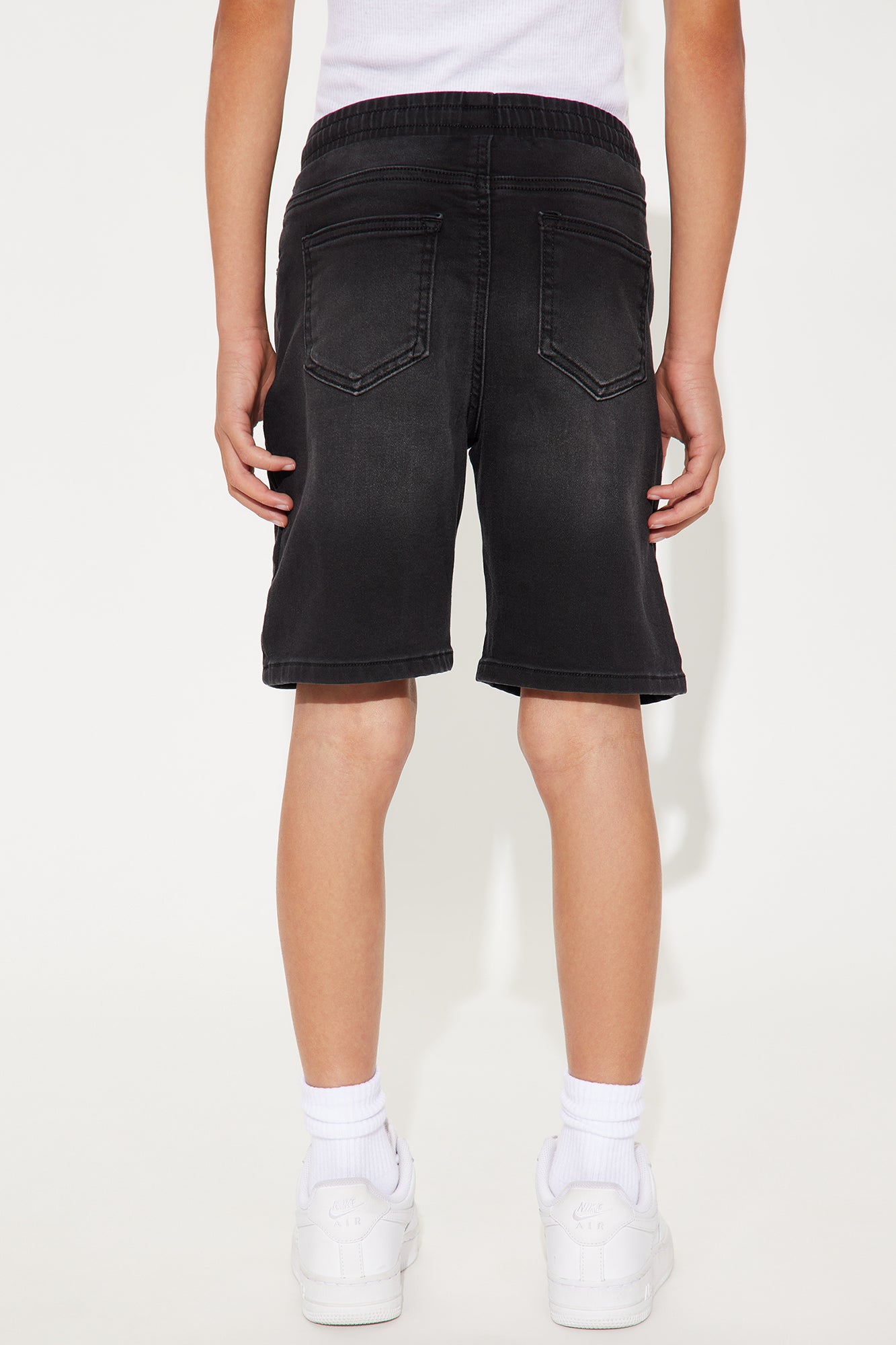 Mini Staying Relaxed Knit Denim Shorts - Black Wash - Image 3