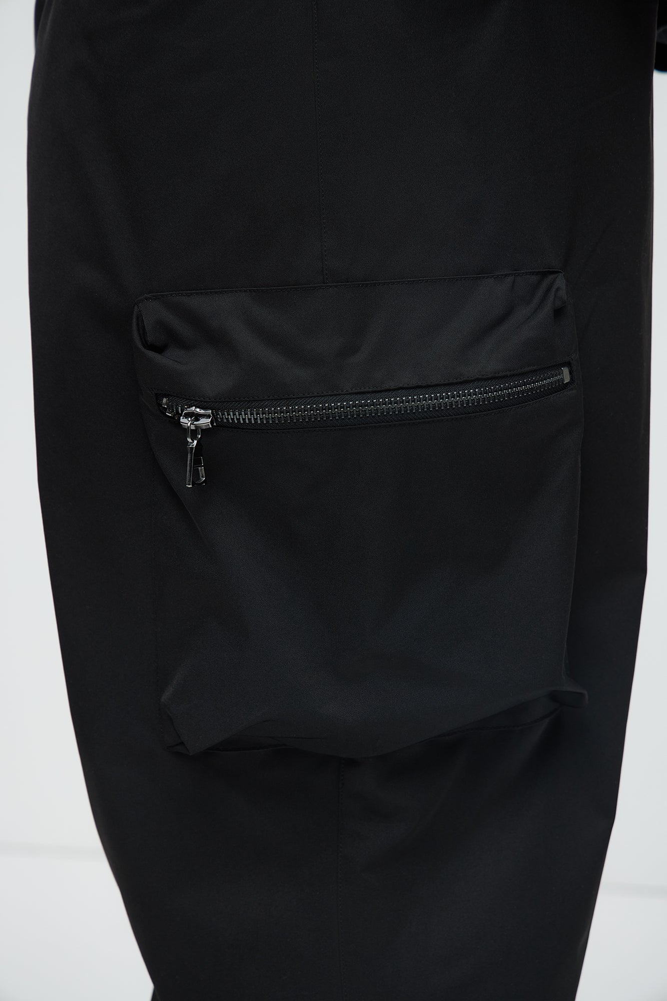 Kai Tech Straight Cargo Pants - Black - Image 9