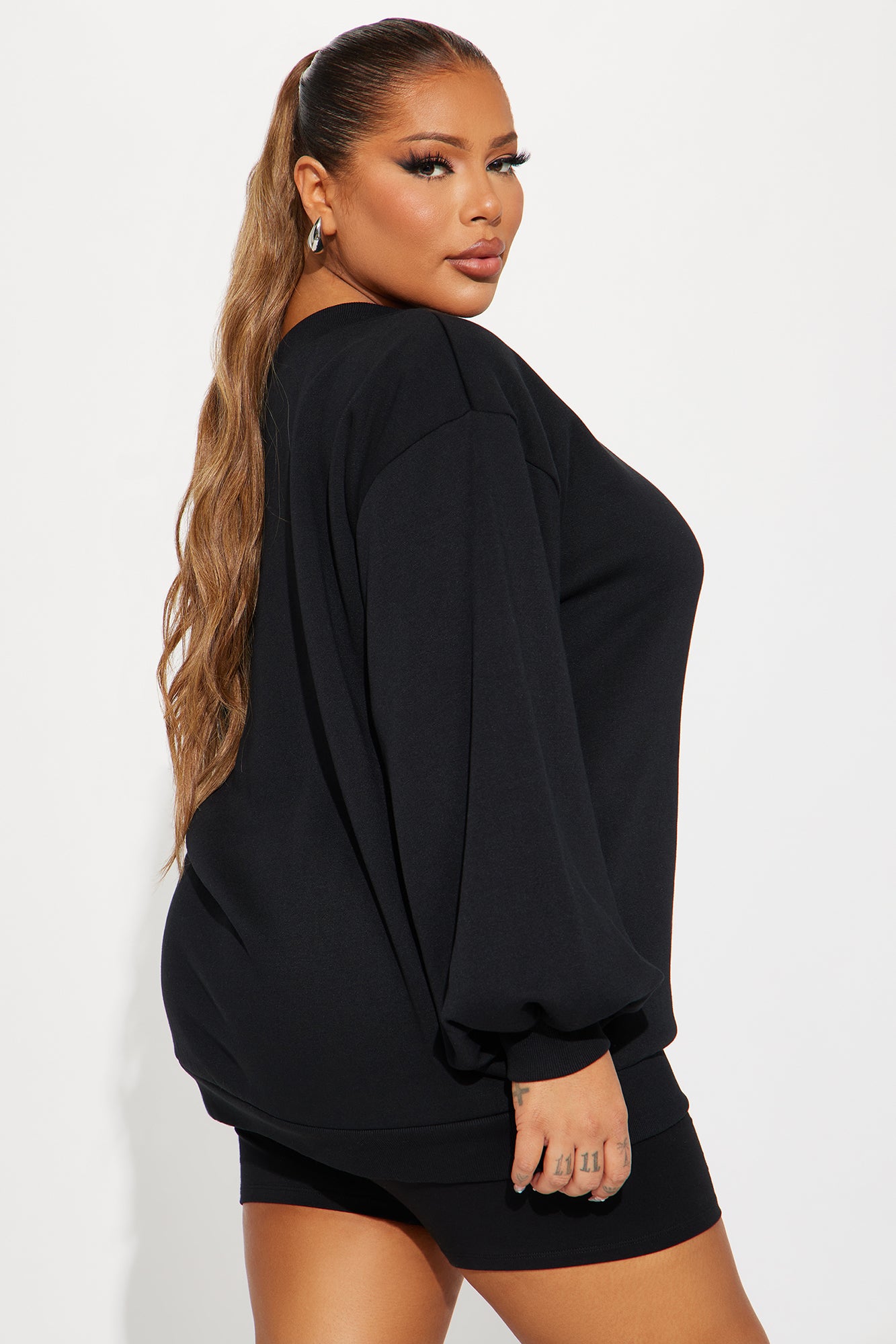 Vera Off Shoulder Oversized Sweatshirt - Black - Image 6