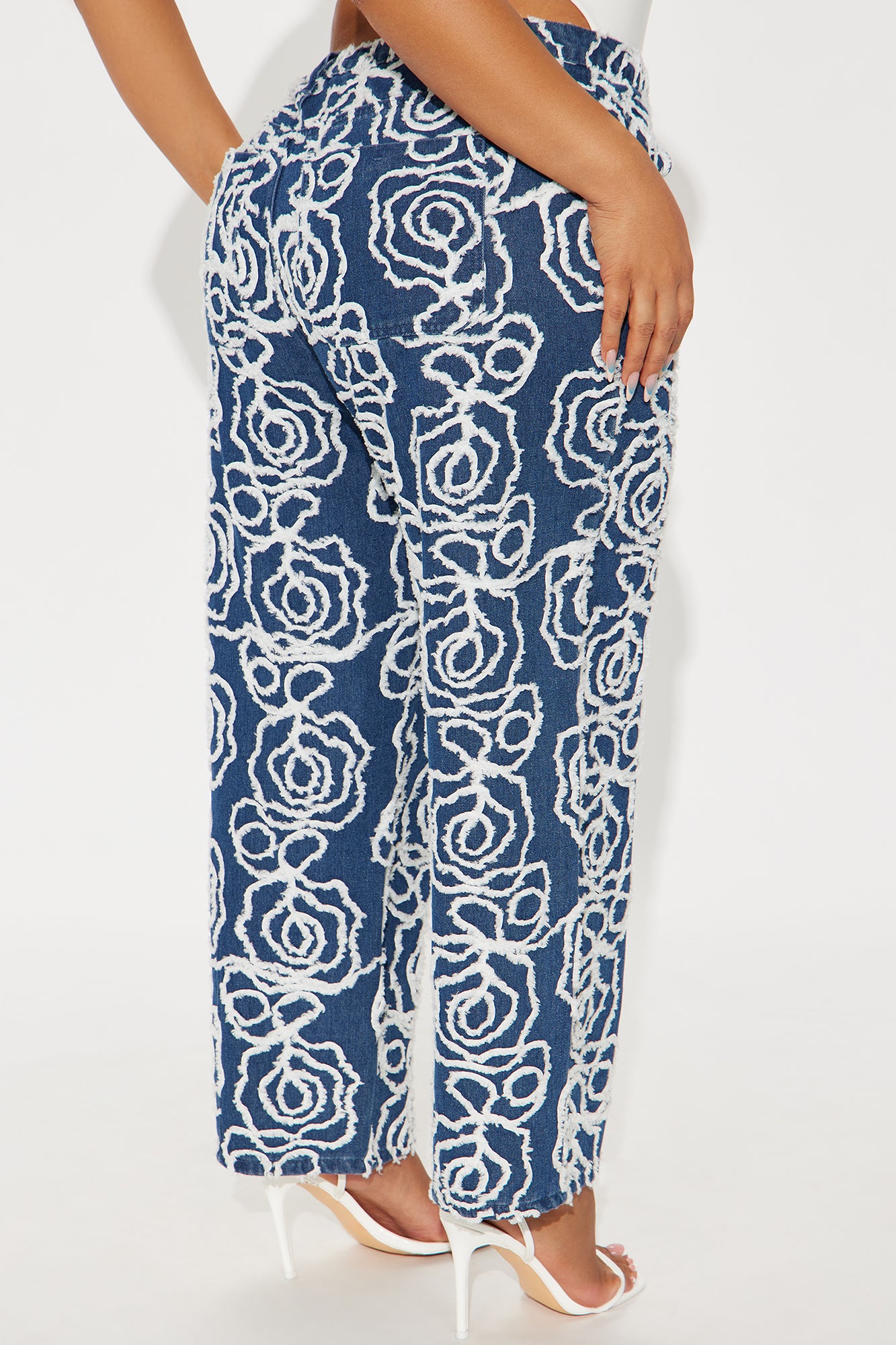 Urban Flora Loose Straight Leg Jeans - Medium Wash - Image 6