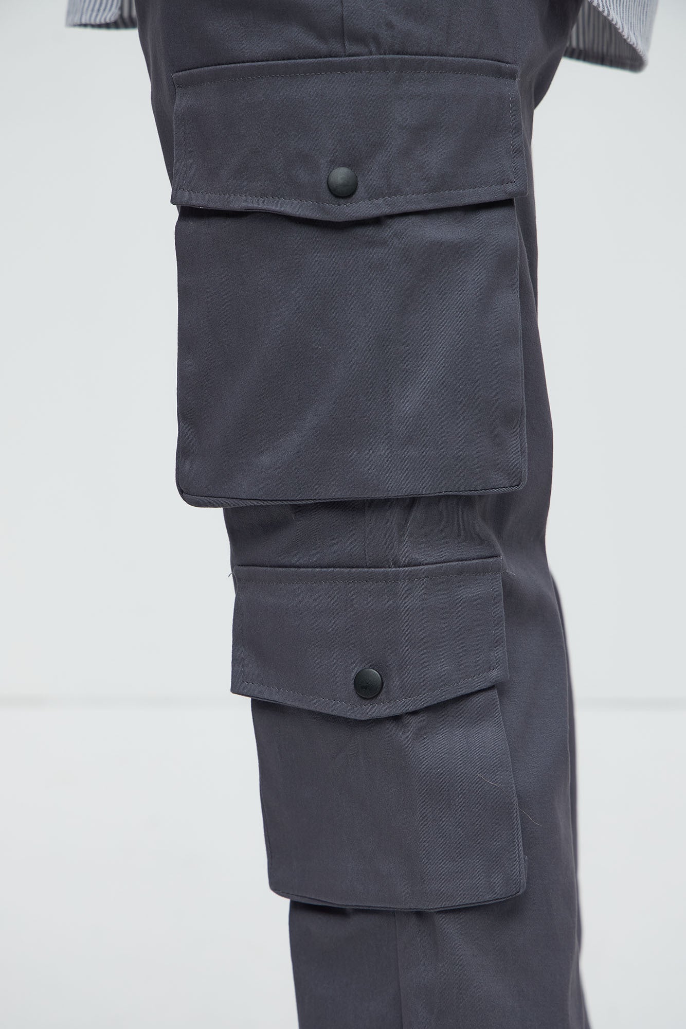 Stacked Skinny Flare 3 Way Cargo Pants - Grey - Image 4