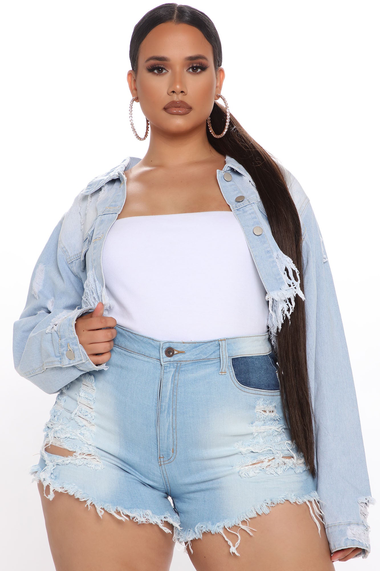 In The Moment Fringe Crop Denim Jacket - Light Wash - Image 4