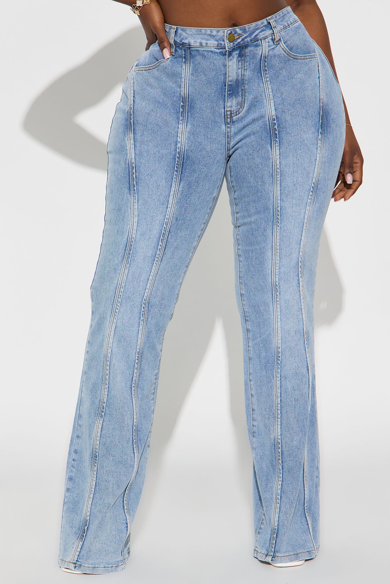 Brooke Low Rise Stretch Flare Jeans - Light Wash - Image 5