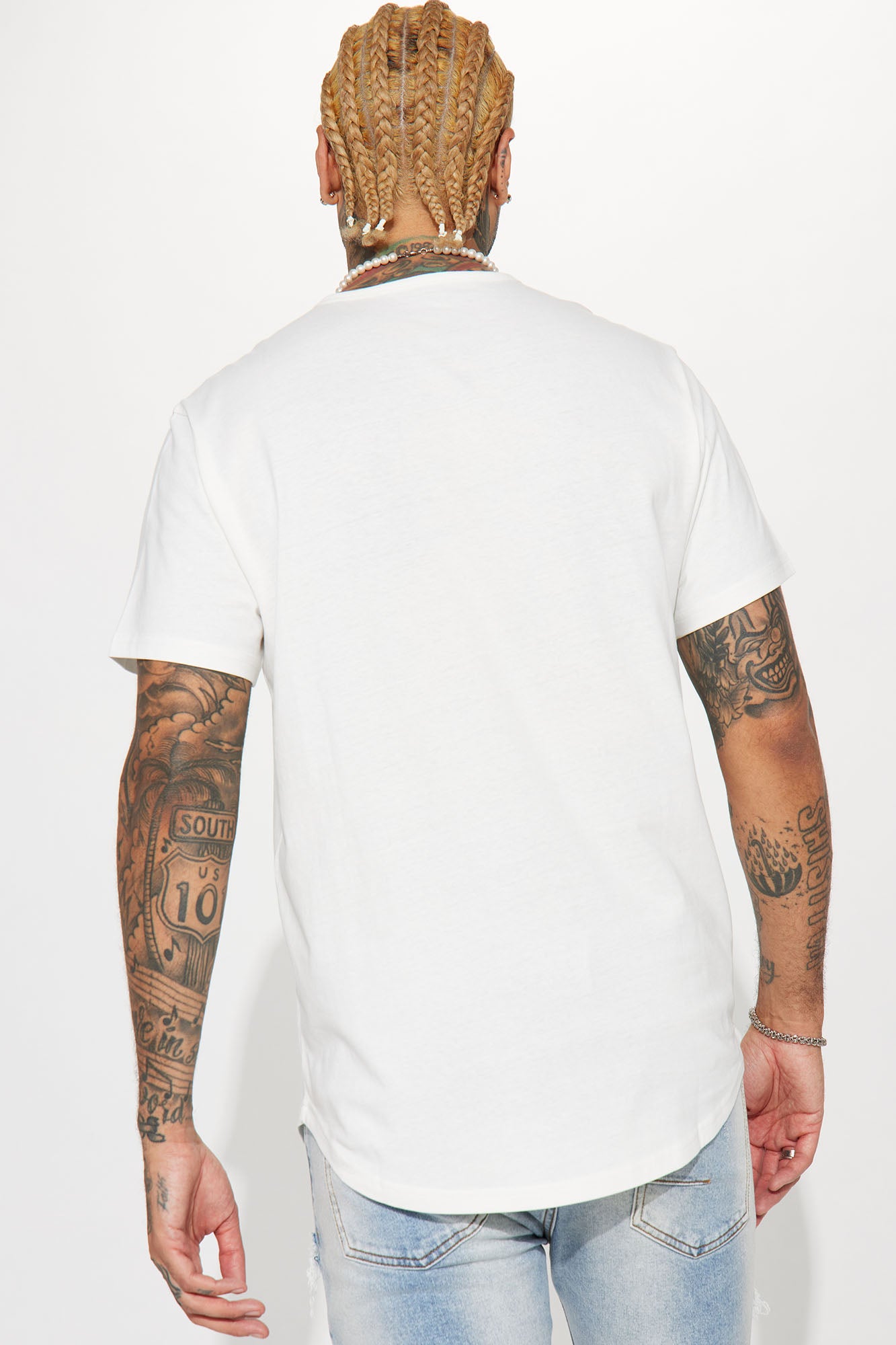 Essential Short Sleeve Scallop Crew Tee - White - Image 4
