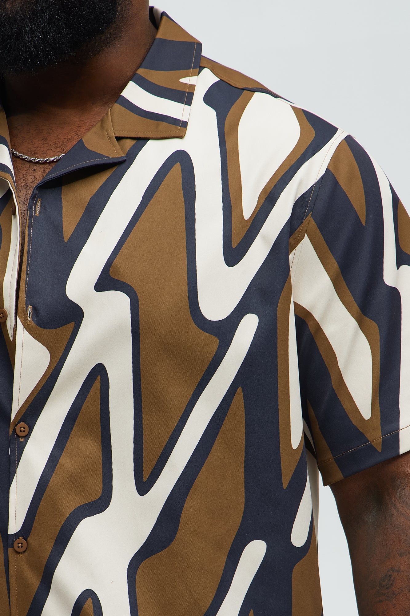 Cropped Chaos Current Printed Cuban Collar Short Sleeve Shirt - Brown Combo - Image 7