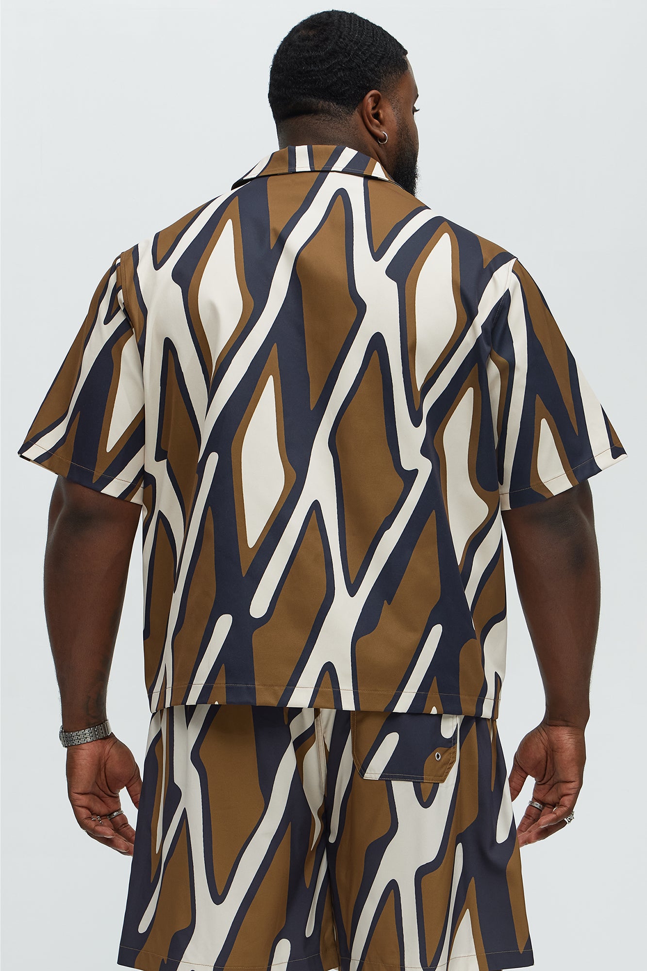 Cropped Chaos Current Printed Cuban Collar Short Sleeve Shirt - Brown Combo - Image 8