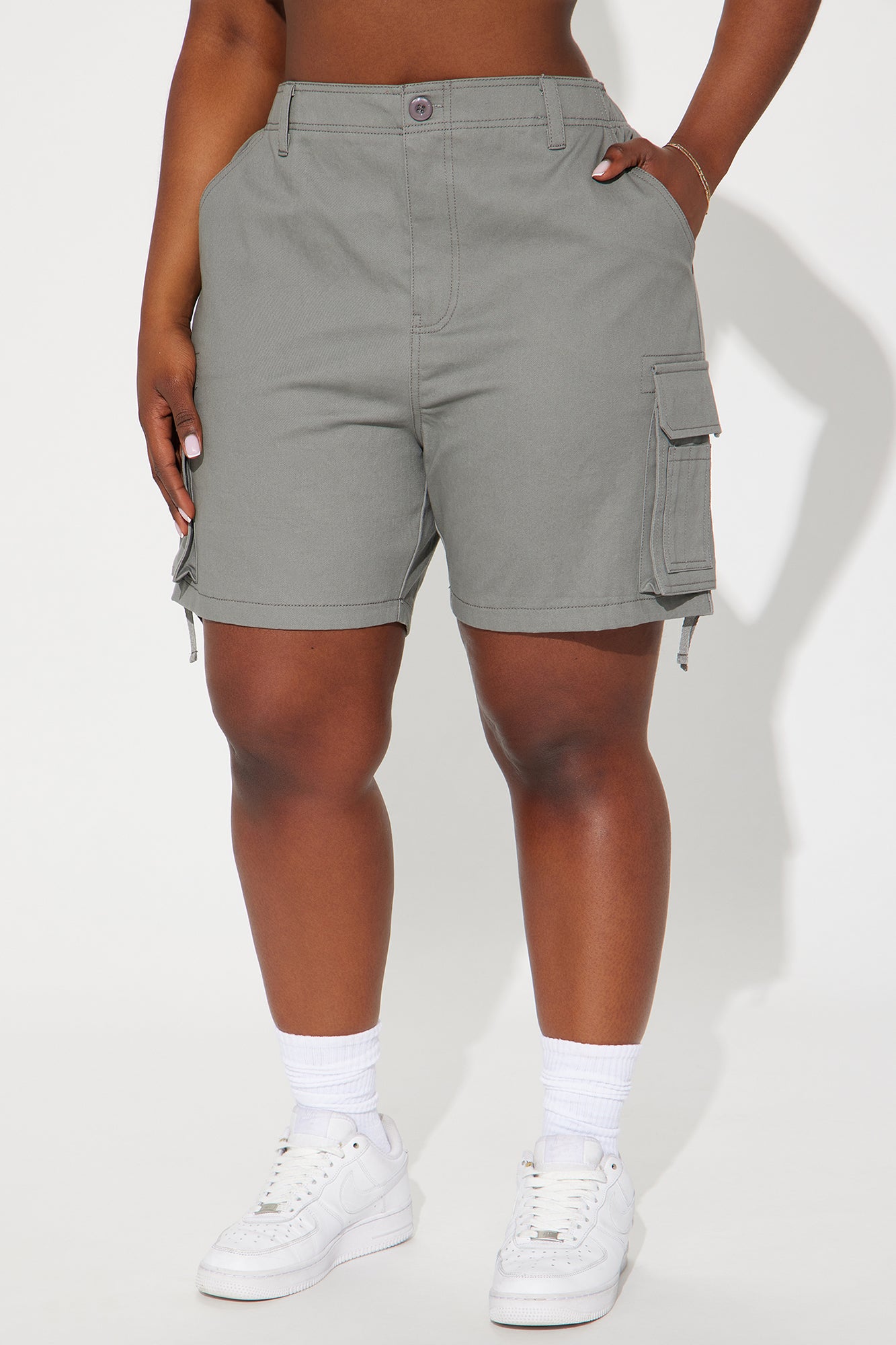 A Classic Favorite Bermuda Short - Grey - Image 5