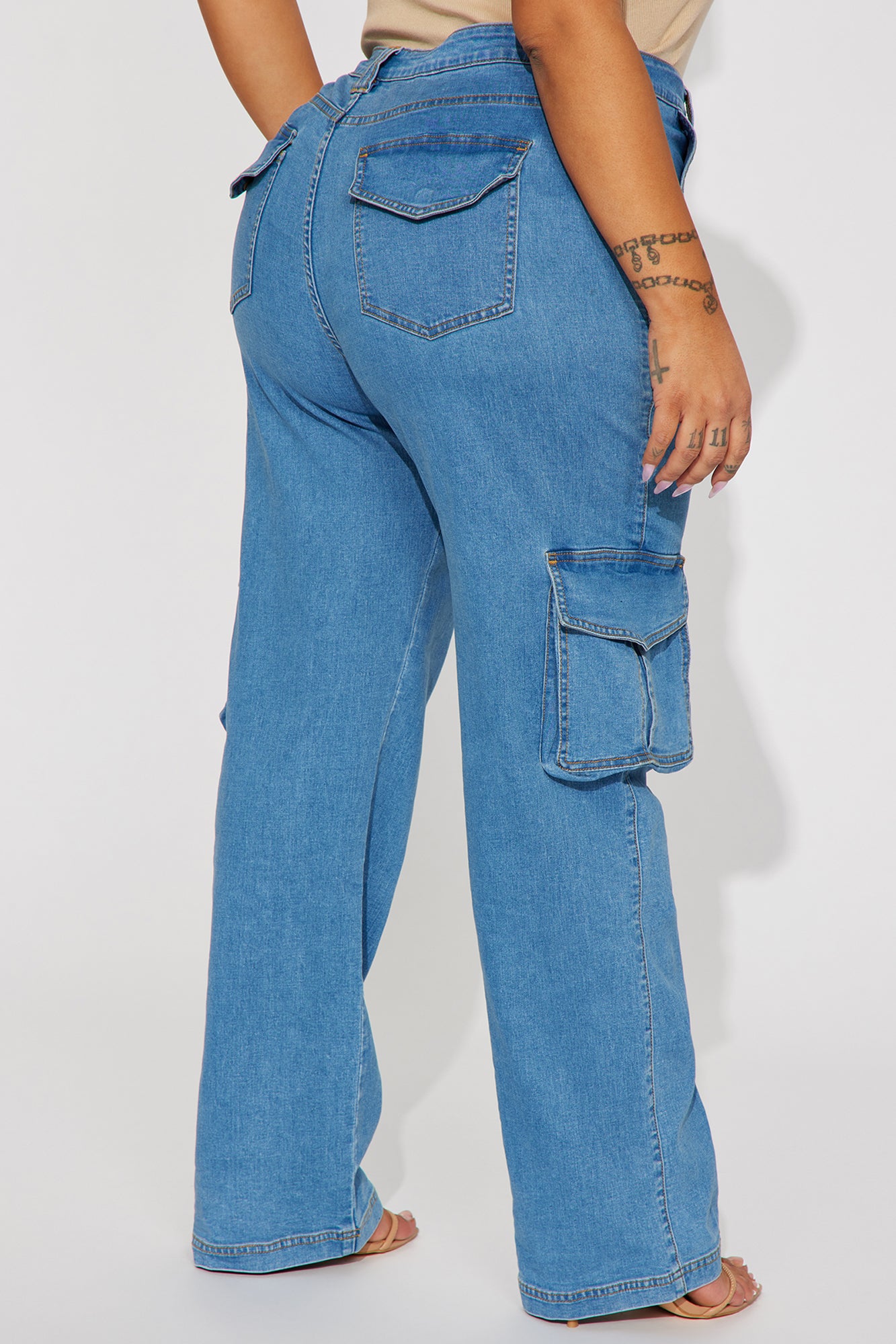 Can't Knock Me Down Stretch Cargo Jeans - Medium Blue Wash - Image 6