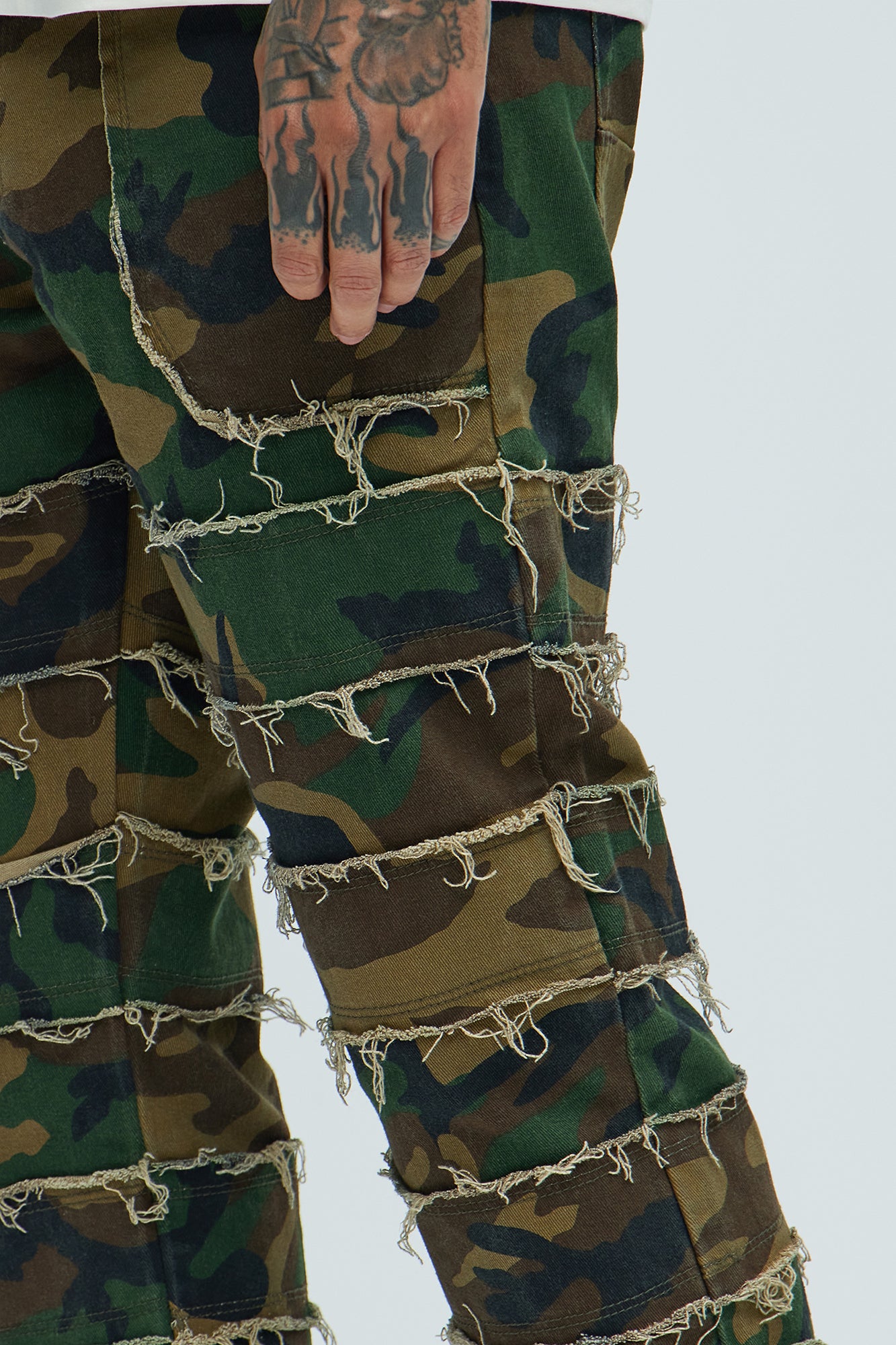 We Good Frayed Cargo Straight Pants - Camouflage - Image 3