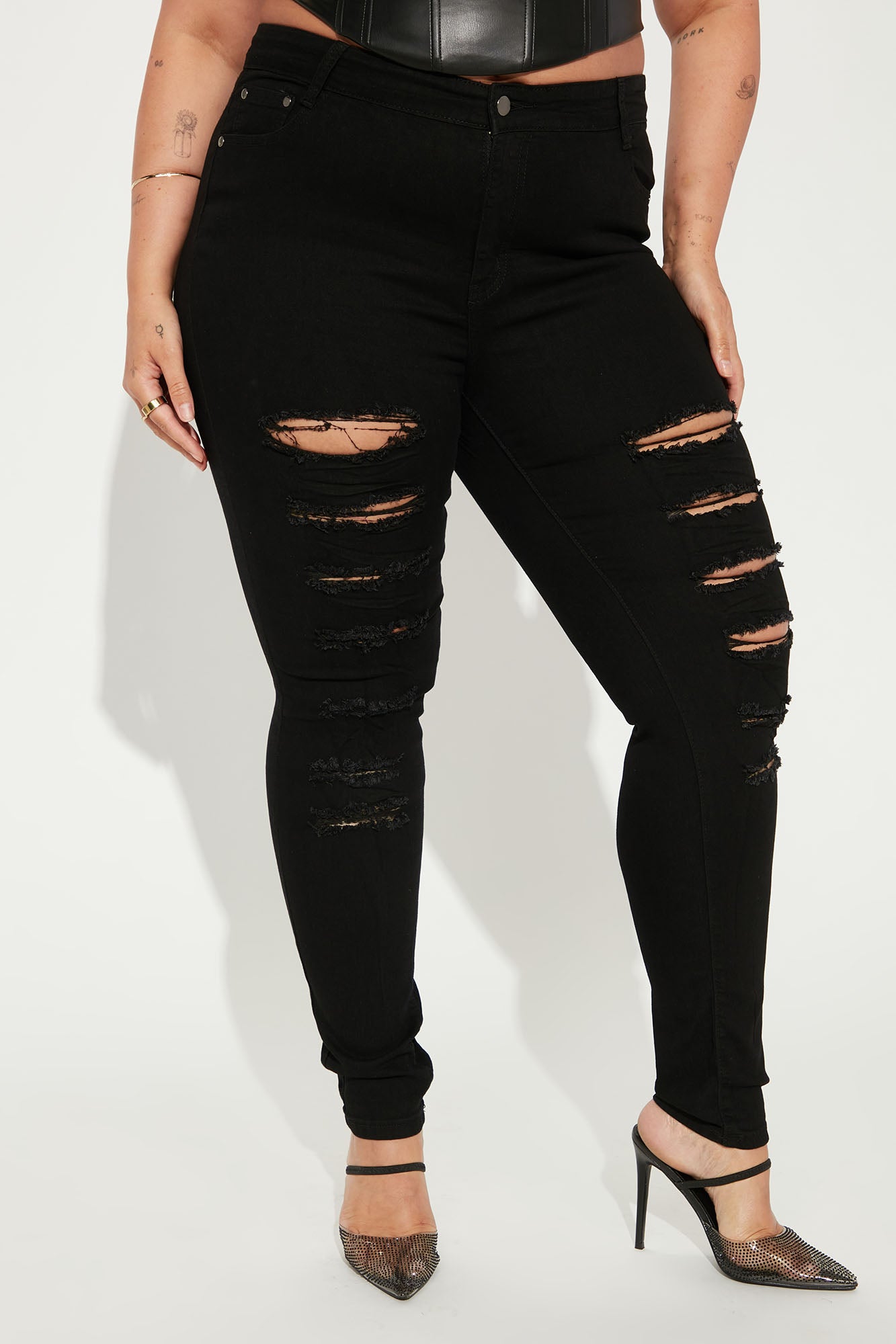 Statuesque Booty Lifting Jeans - Black - Image 12