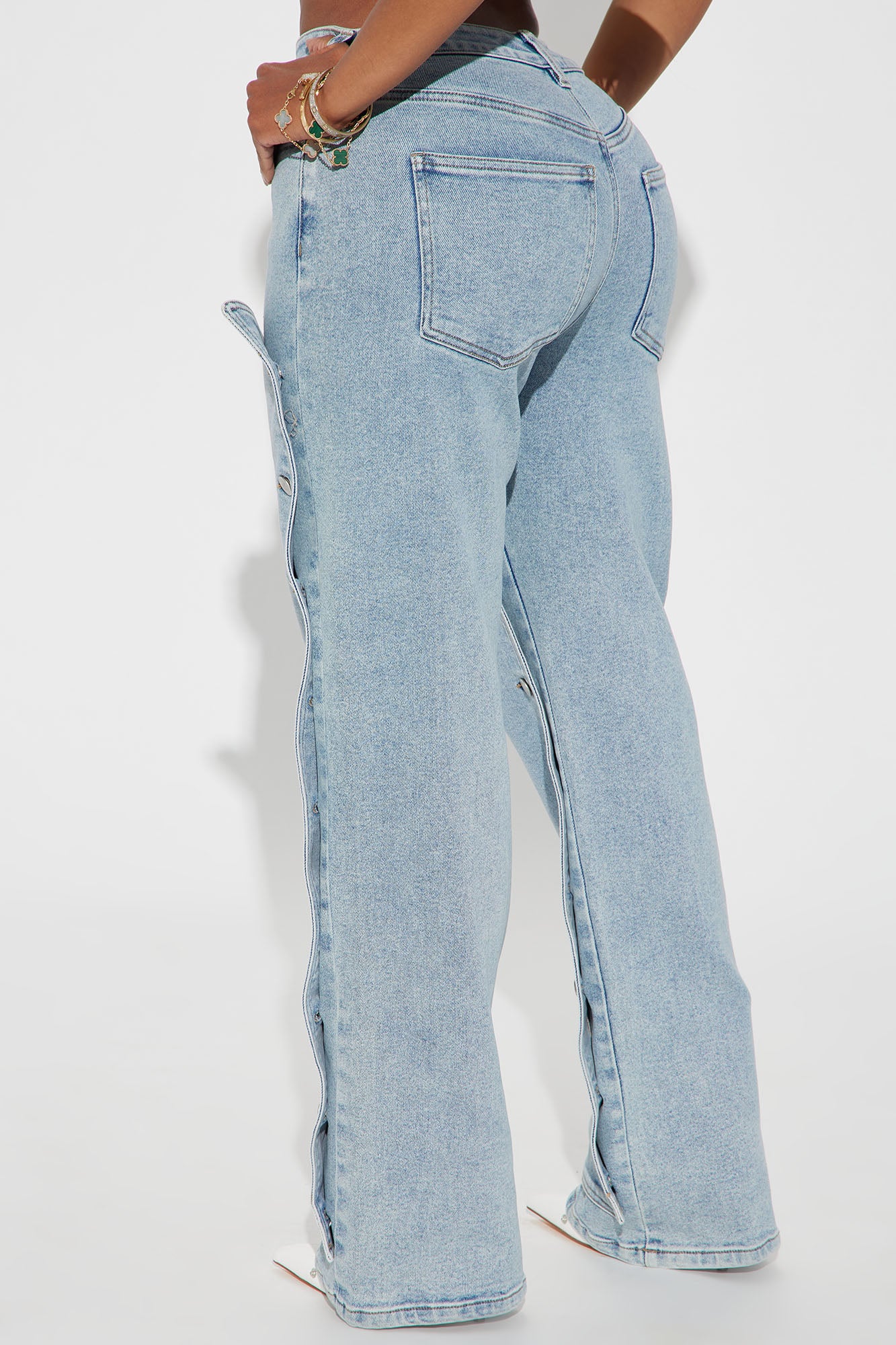 Sticking With It Stretch Straight Leg Jeans - Light Wash - Image 10