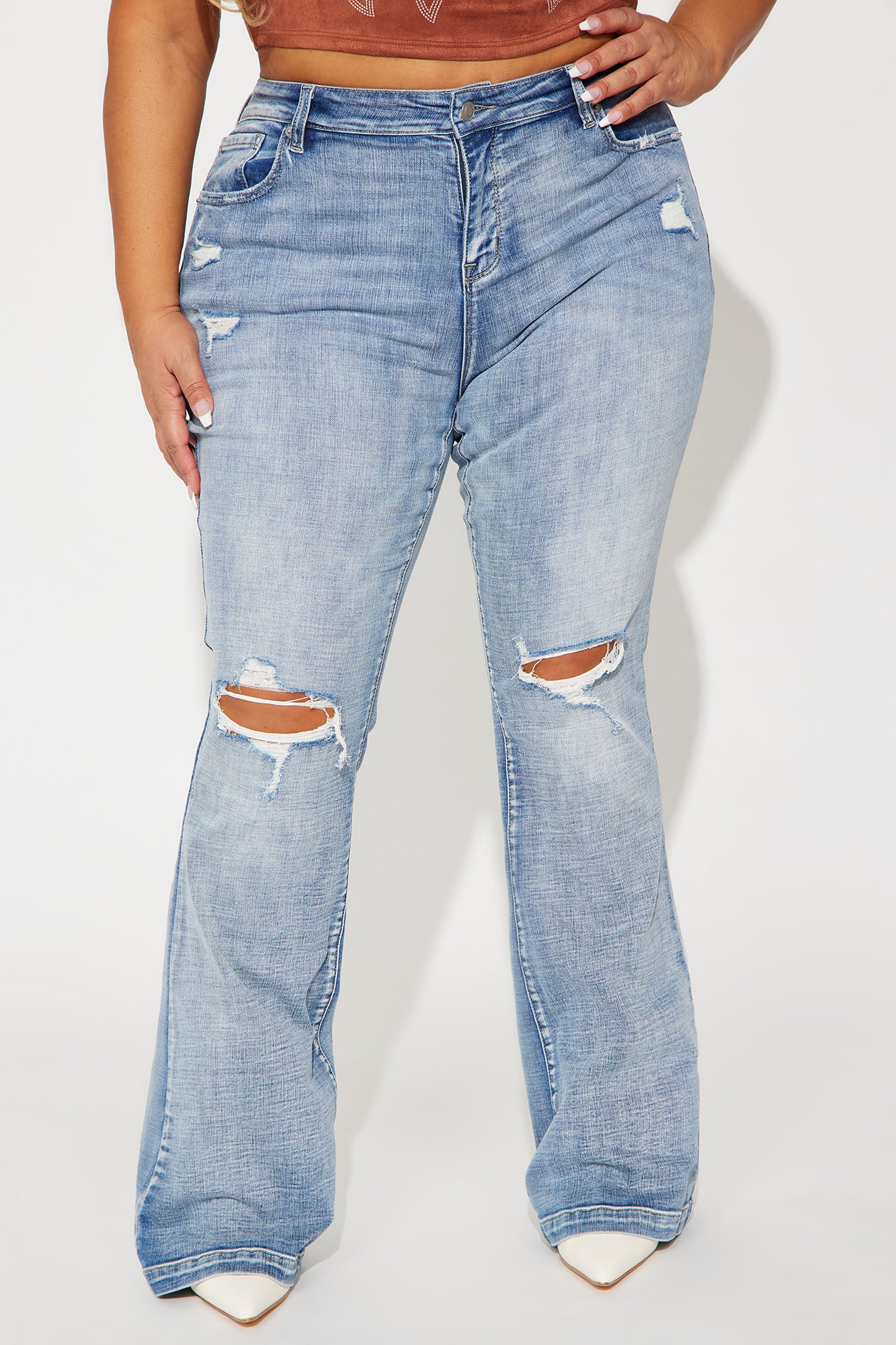 Key Figure Ripped Stretch Flare Jeans - Medium Wash - Image 5