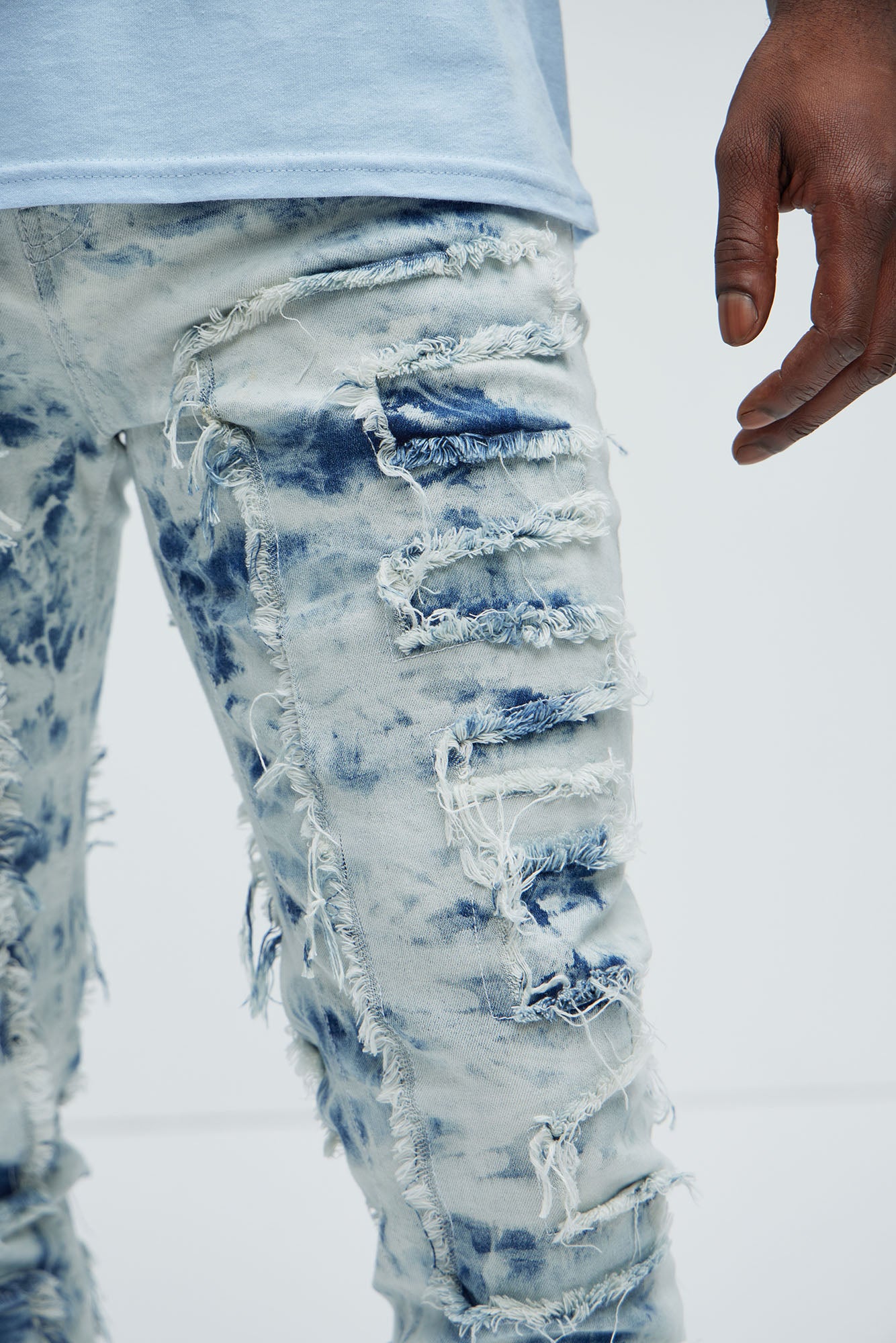 Frayed Cloud Stacked Skinny Jeans - Light Blue Wash - Image 3