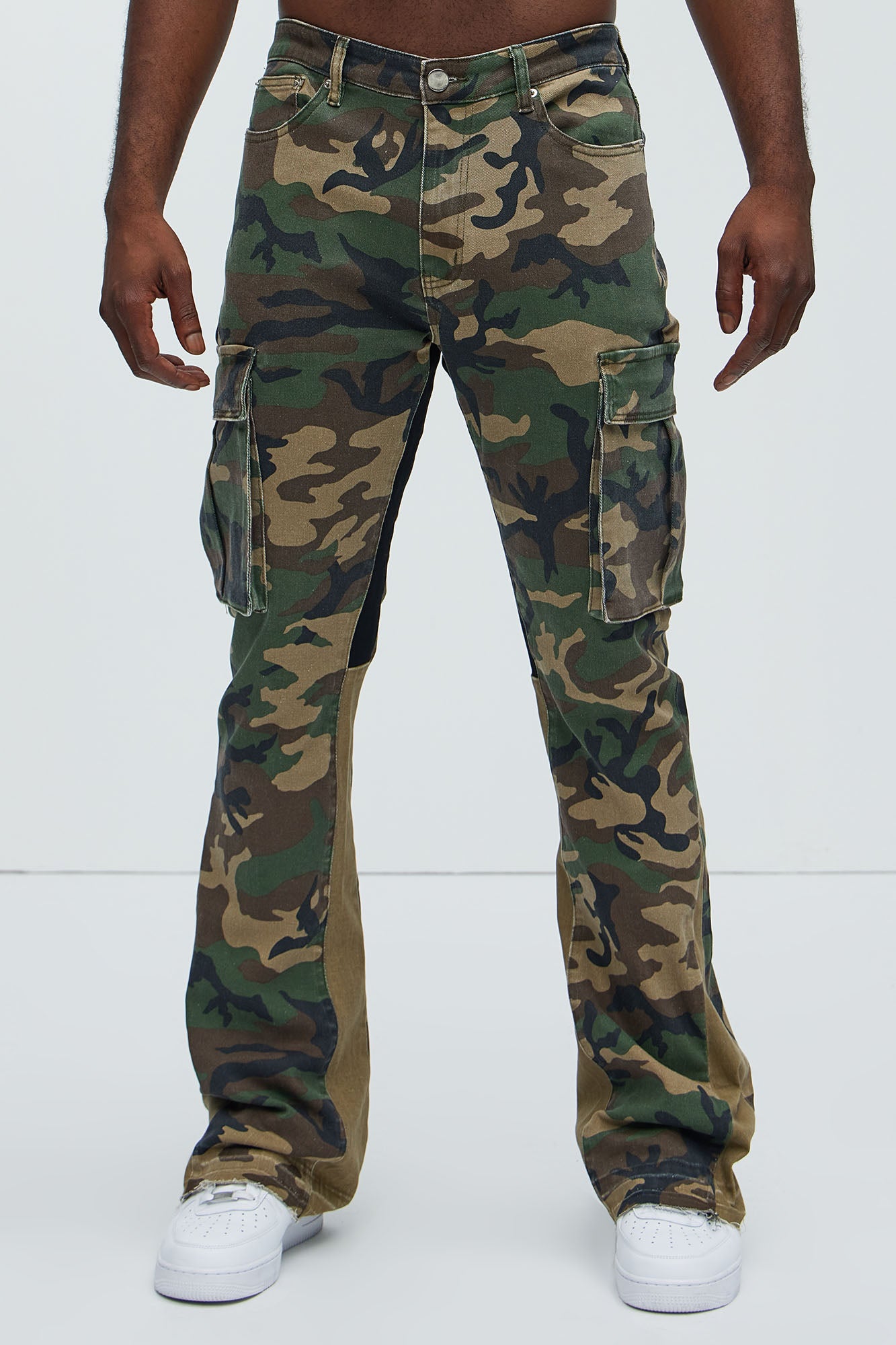 Commando Cargo Twill Flared Pants - Camouflage - Image 4