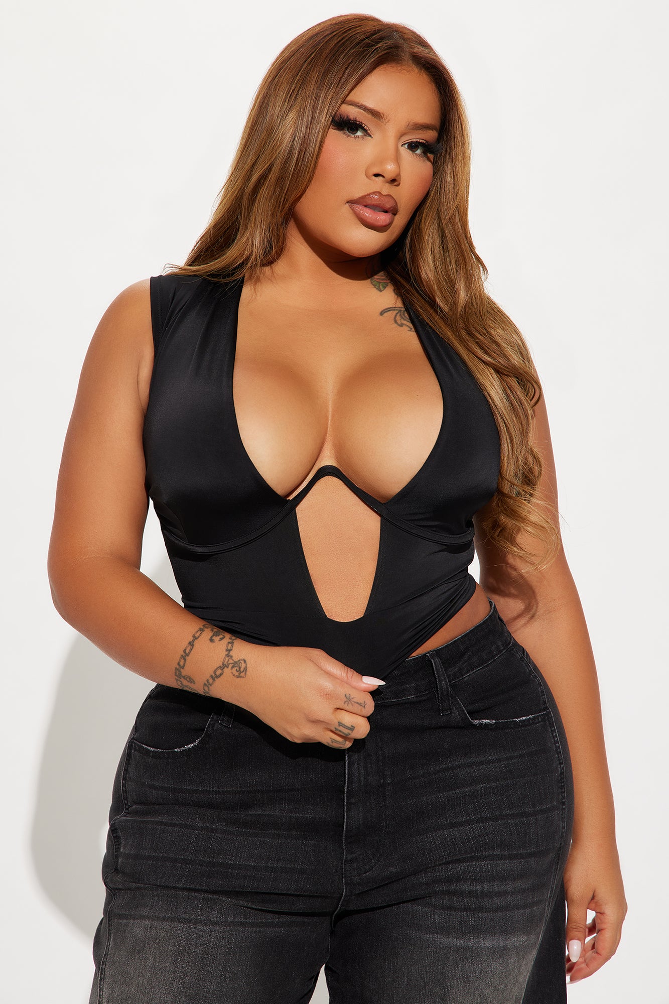 Talia Cut Out Top - Black - Image 4
