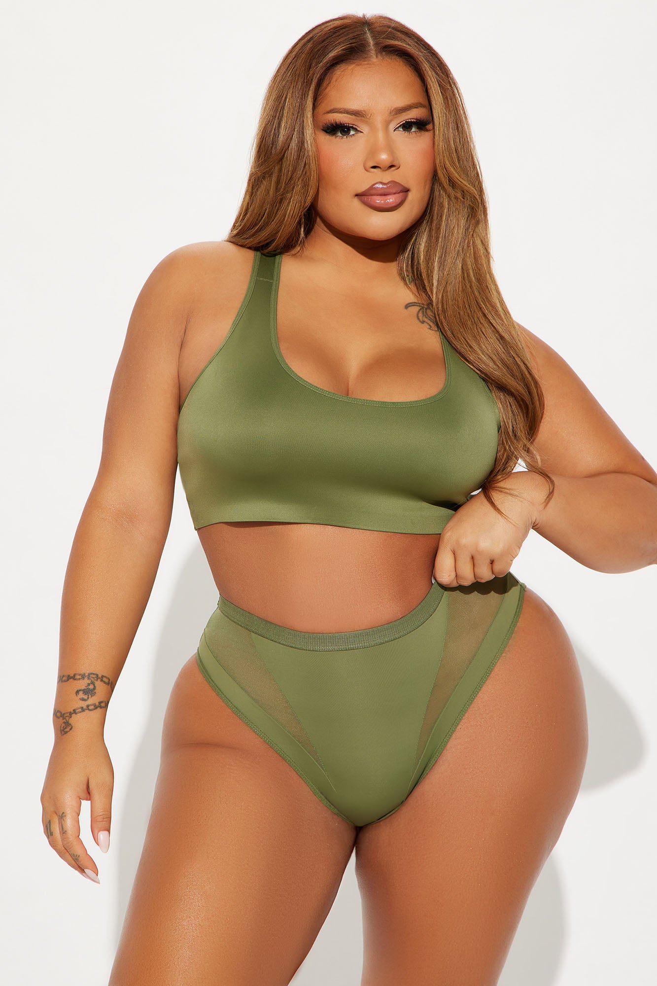Weekend Vibe Seamless Bralette - Olive - Image 5