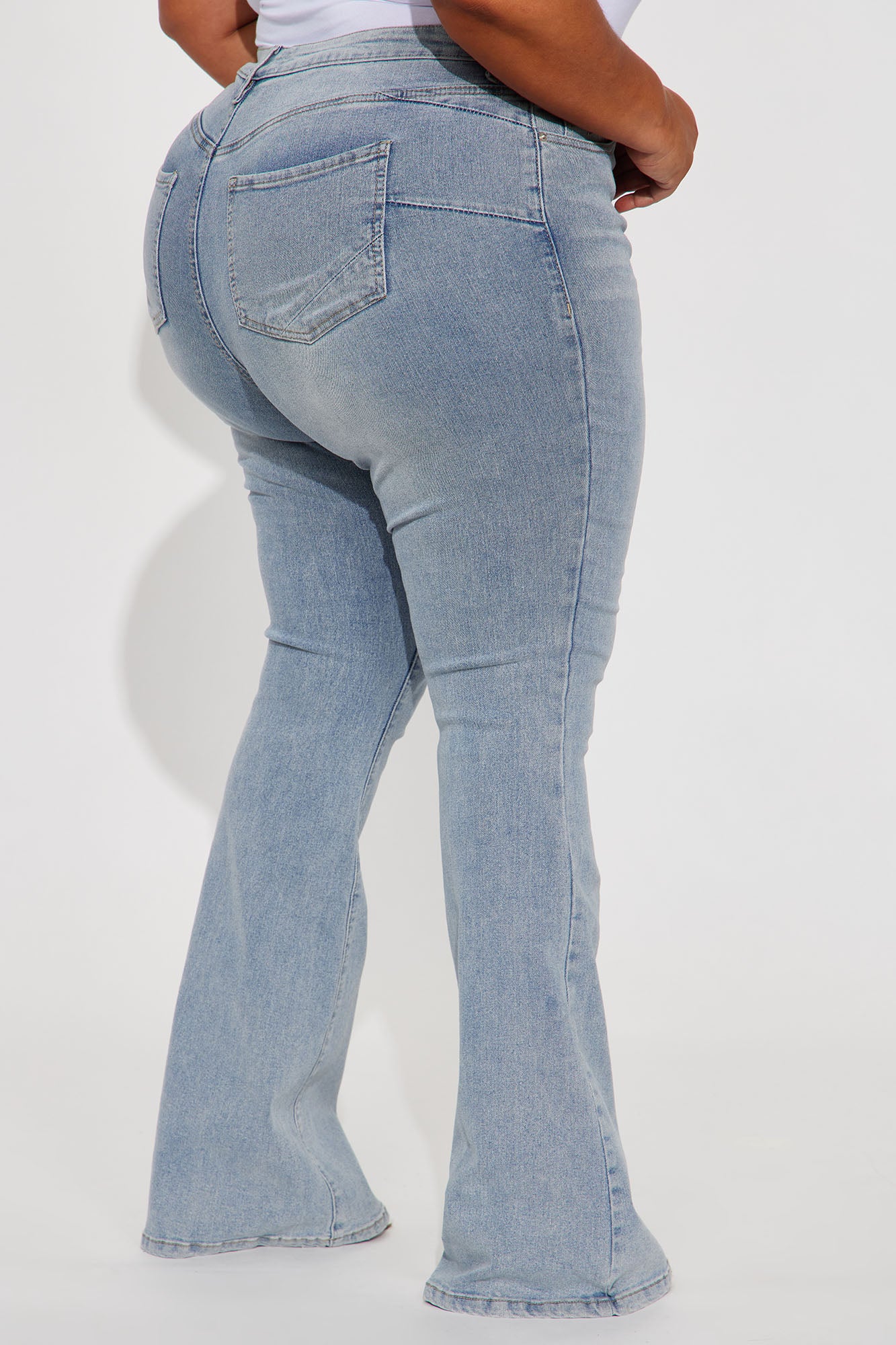 San Diego Sculpting Stretch Flare Jeans - Light Wash - Image 7