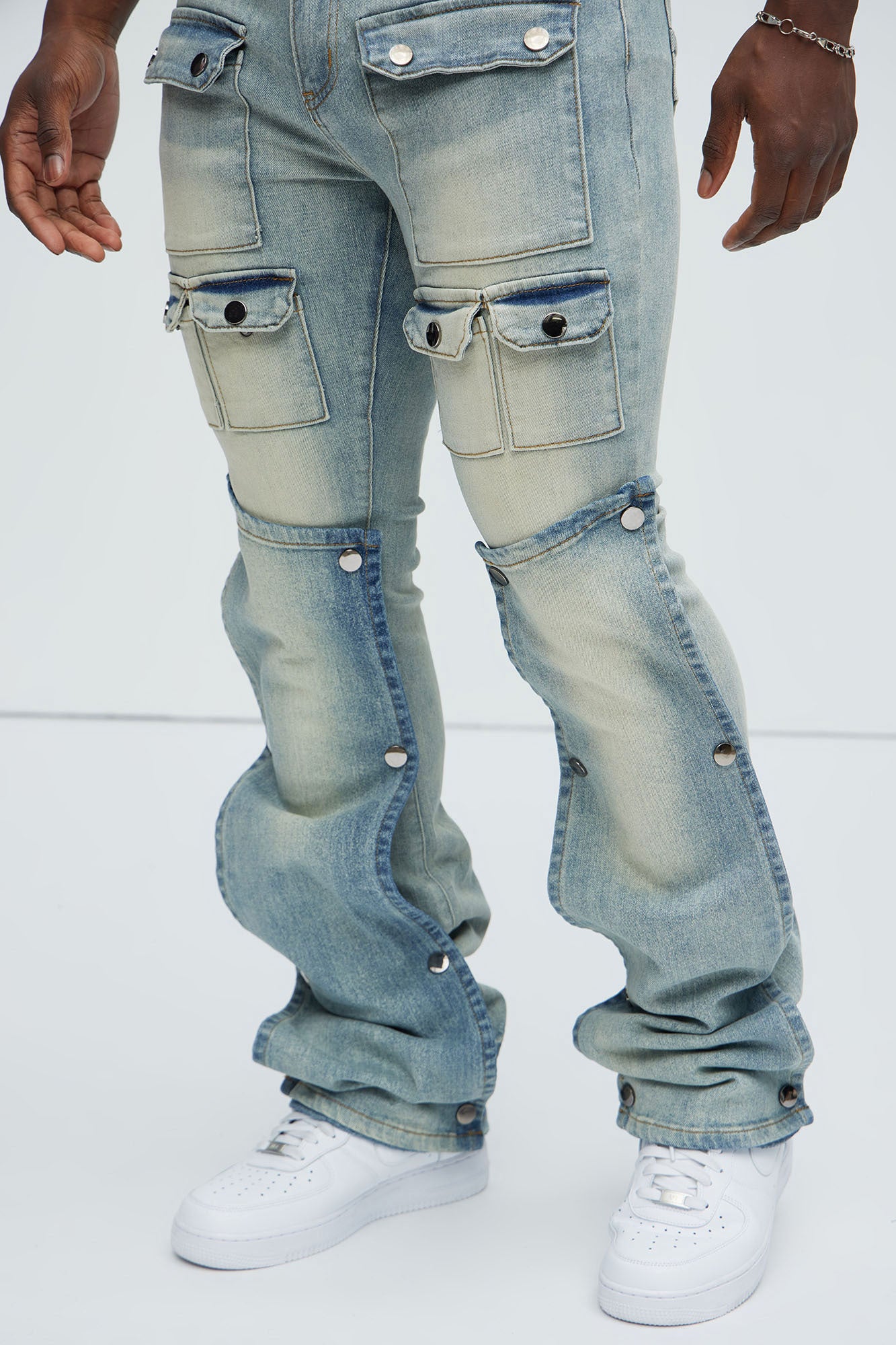 Utility Snap Pockets Flare Jeans - Light Wash - Image 4