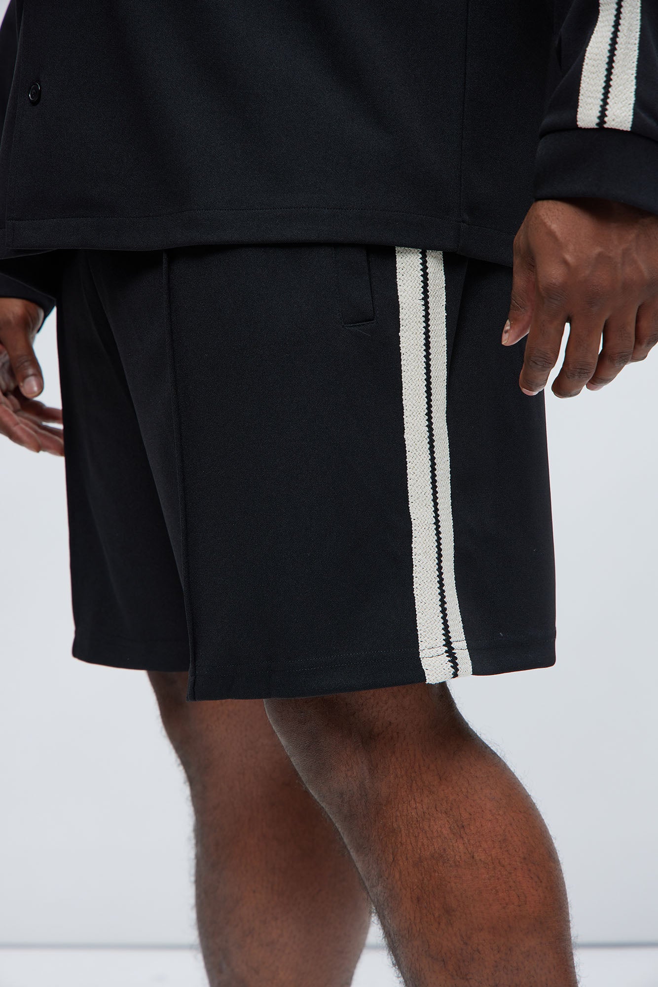 Dennis Relaxed Shorts - Black - Image 8