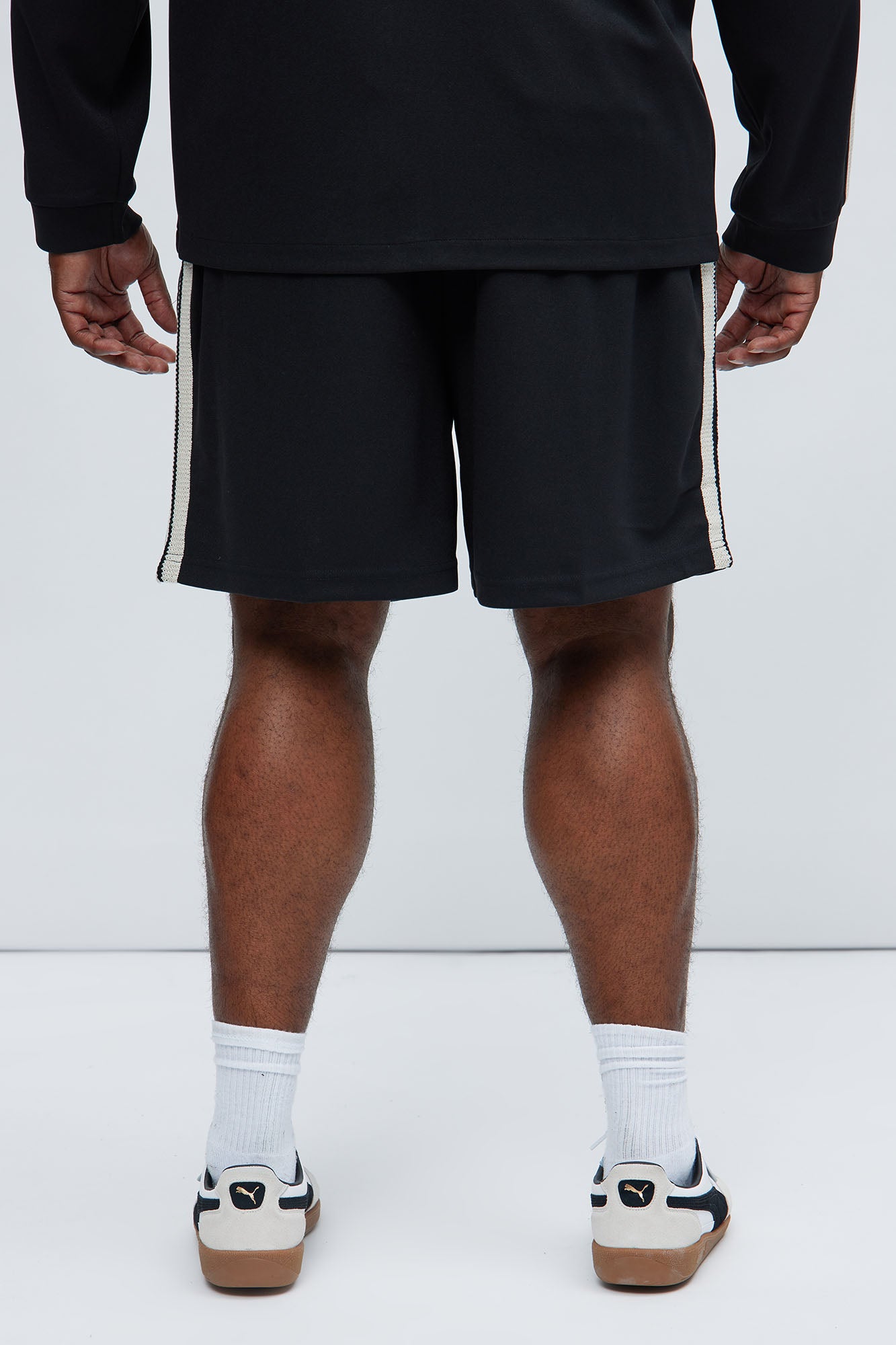Dennis Relaxed Shorts - Black - Image 9