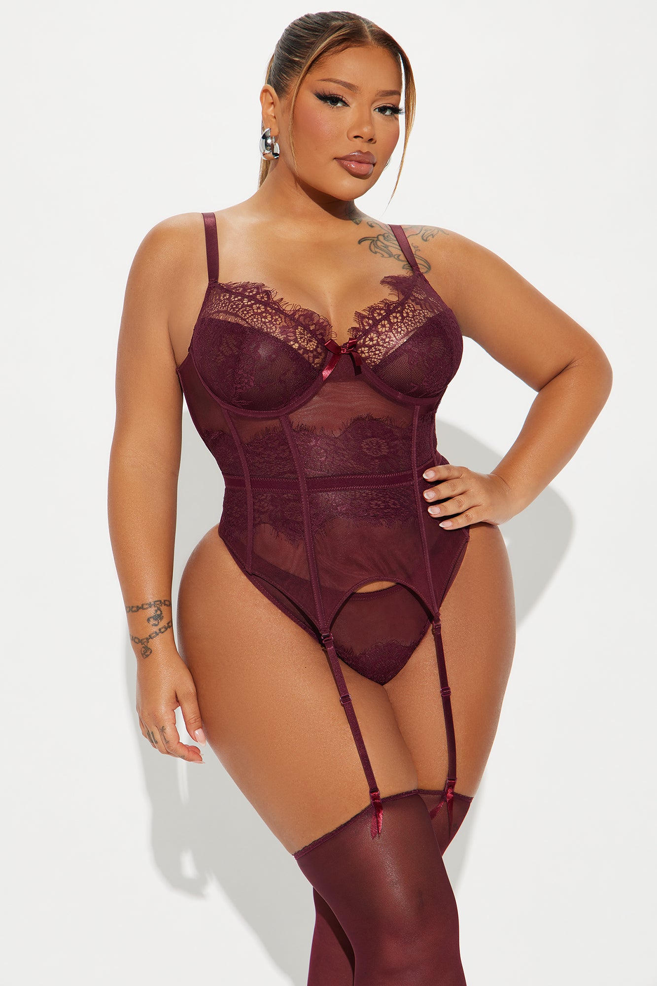 Get Into It 3 Piece Garter Set - Burgundy - Image 6