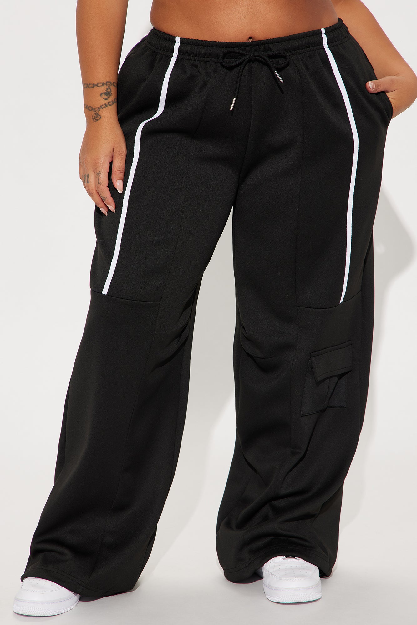 Street Vibe Wide Leg Jogger - Black/White - Image 6