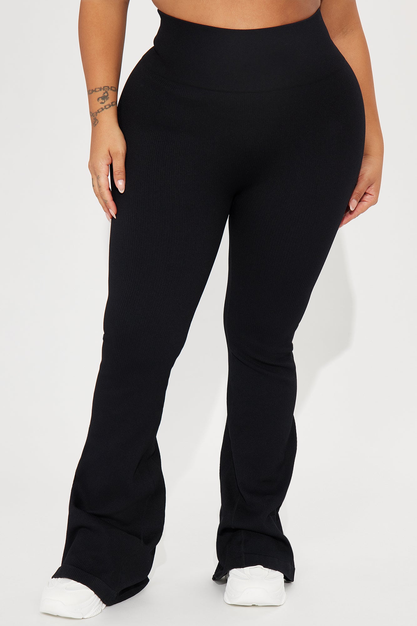 Beach Body Effortless Seamless Active Yoga Pant - Black - Image 6