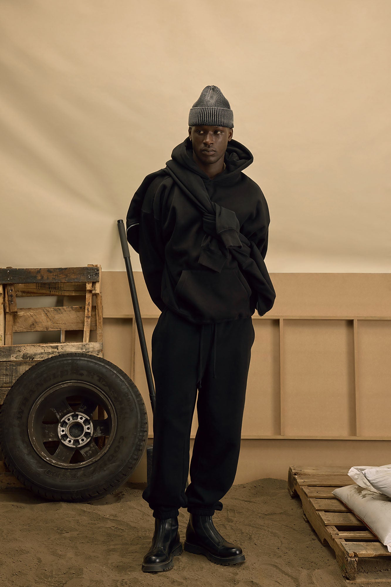 Tyson Hoodie - Black - Image 3
