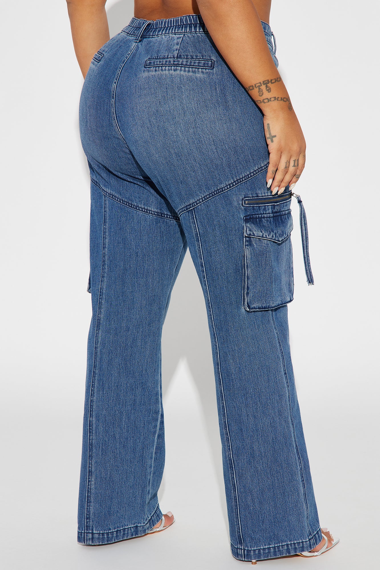 Devil In Disguise Cargo Straight Leg Jeans - Medium Wash - Image 6