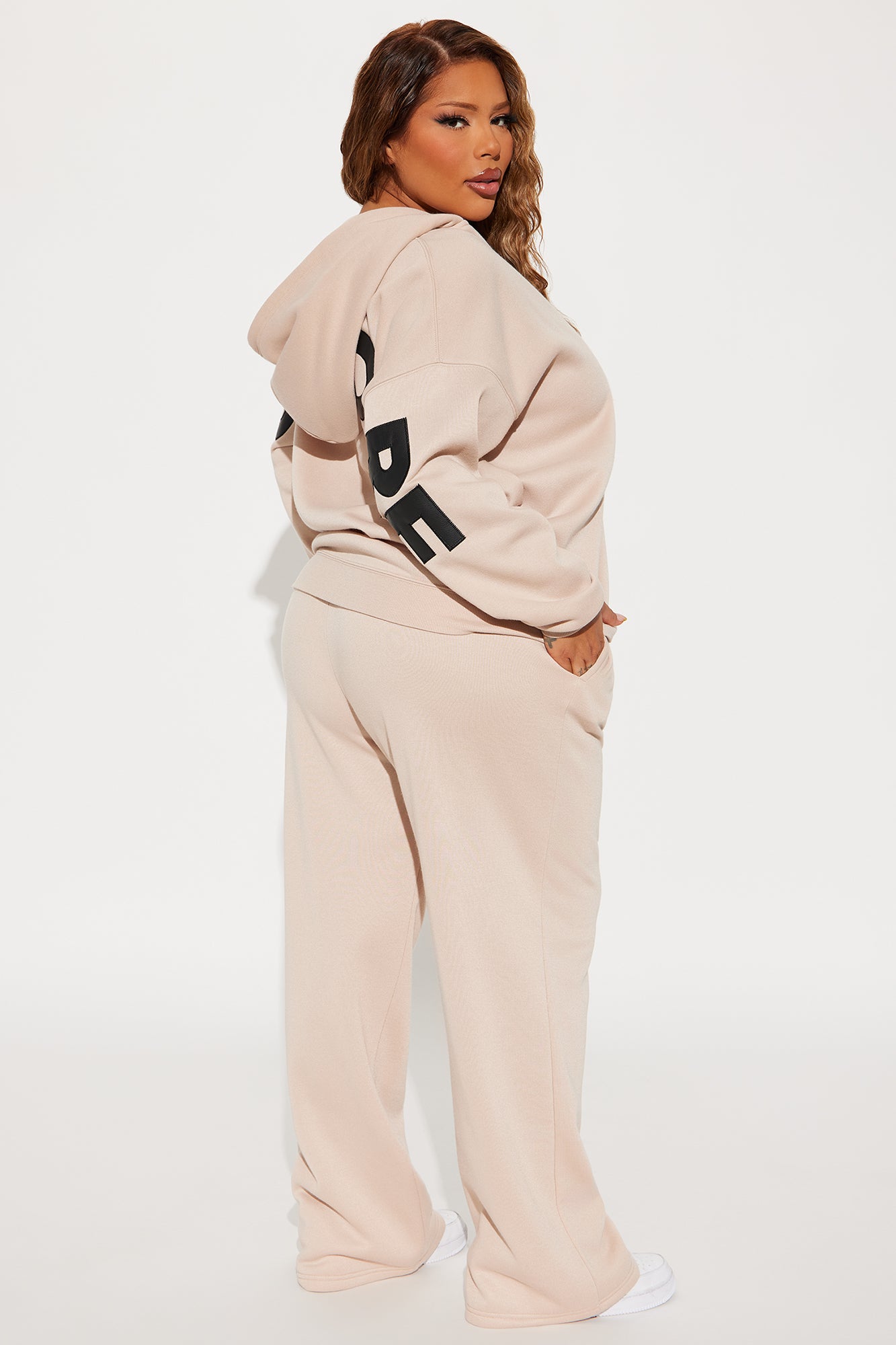 On Tour Fleece Pant Set - Taupe - Image 9