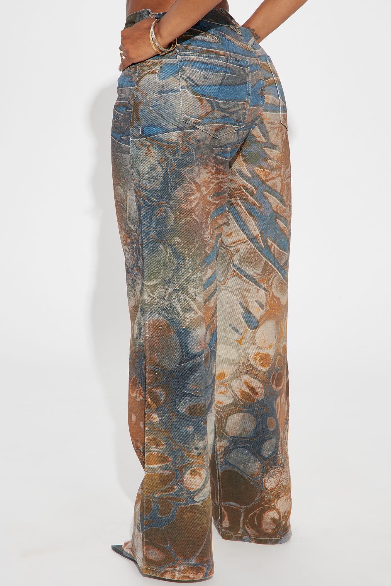 Striking A Chord Abstract Print Wide Leg Jeans - Brown/combo - Image 3