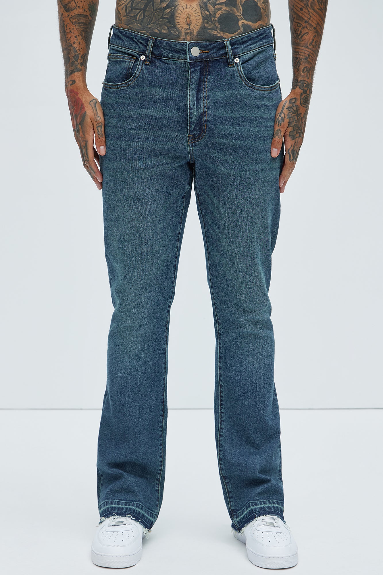 Cornell Slim Flare Jeans - Vintage Blue Wash - Image 3
