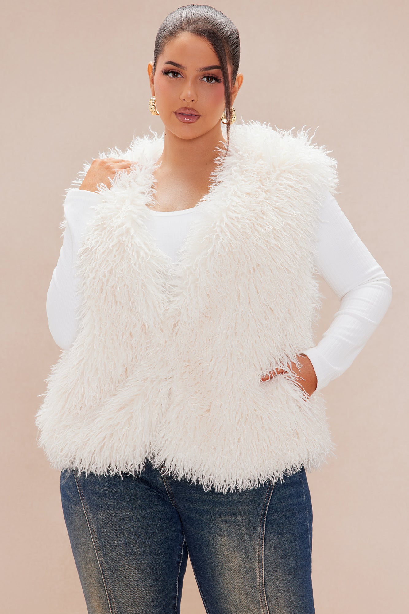 Mammoth Fur Vest - Cream - Image 7