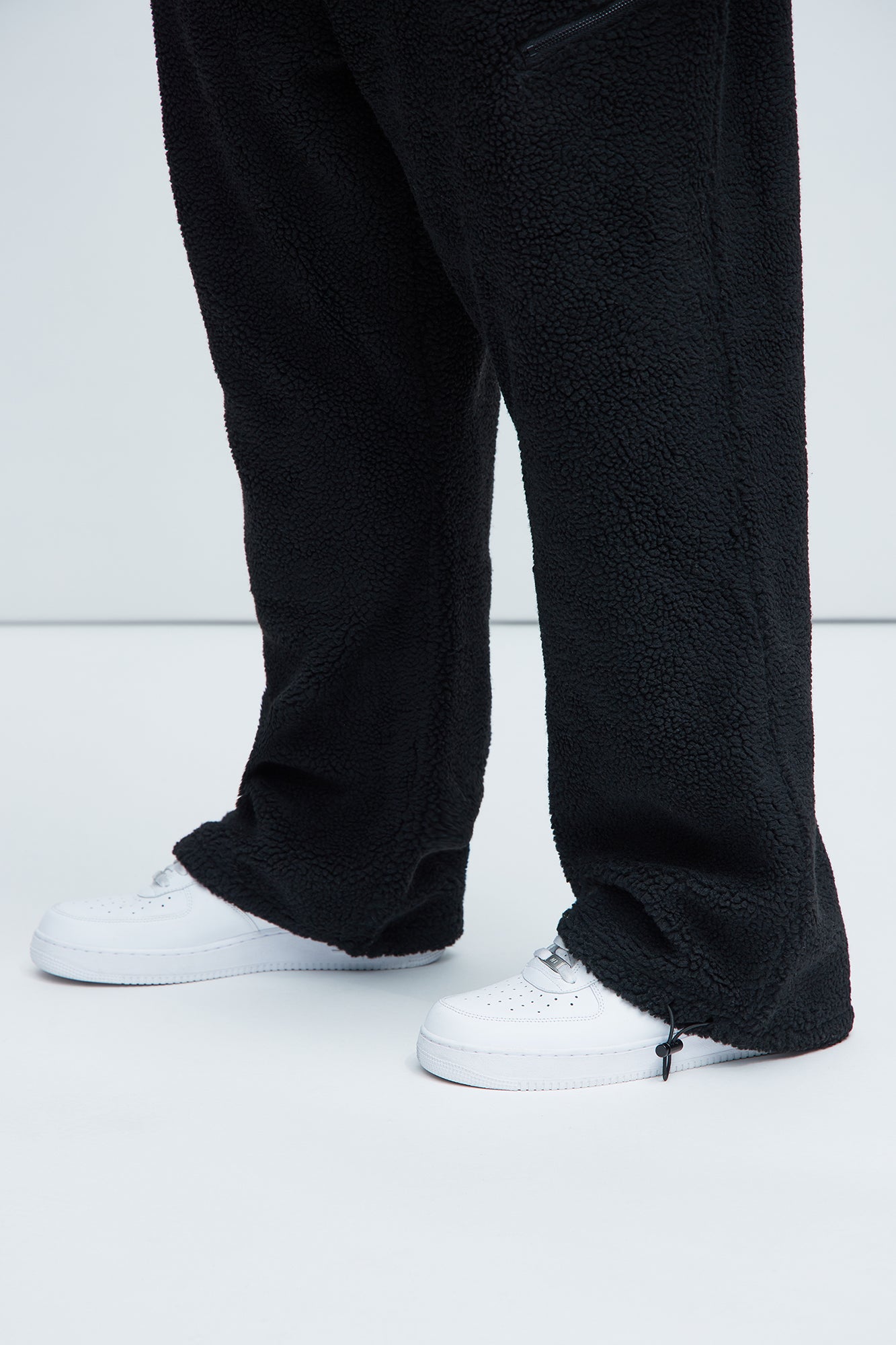 Axel Polar Fleece Zip Straight Sweatpants - Black - Image 8